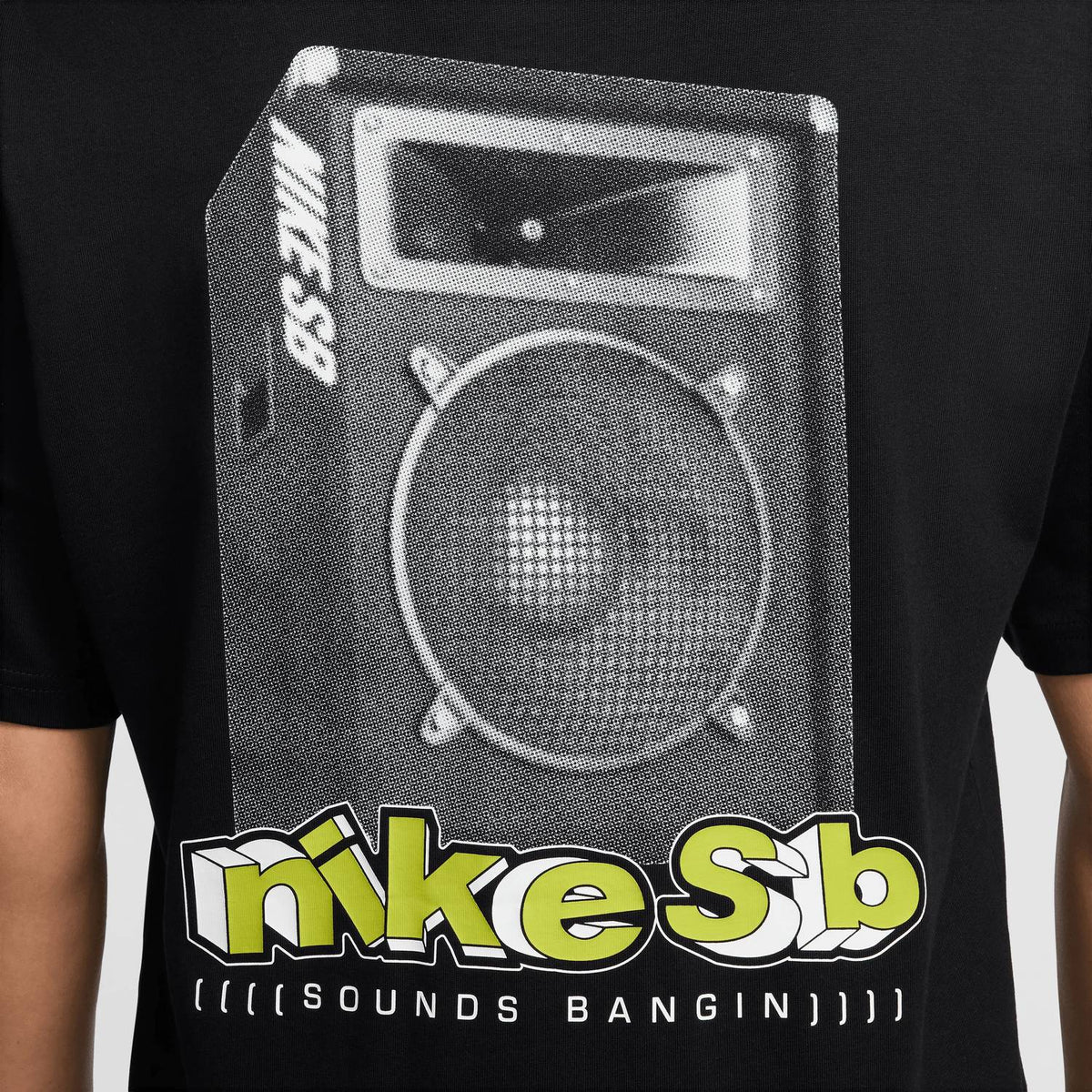 Camiseta color negro