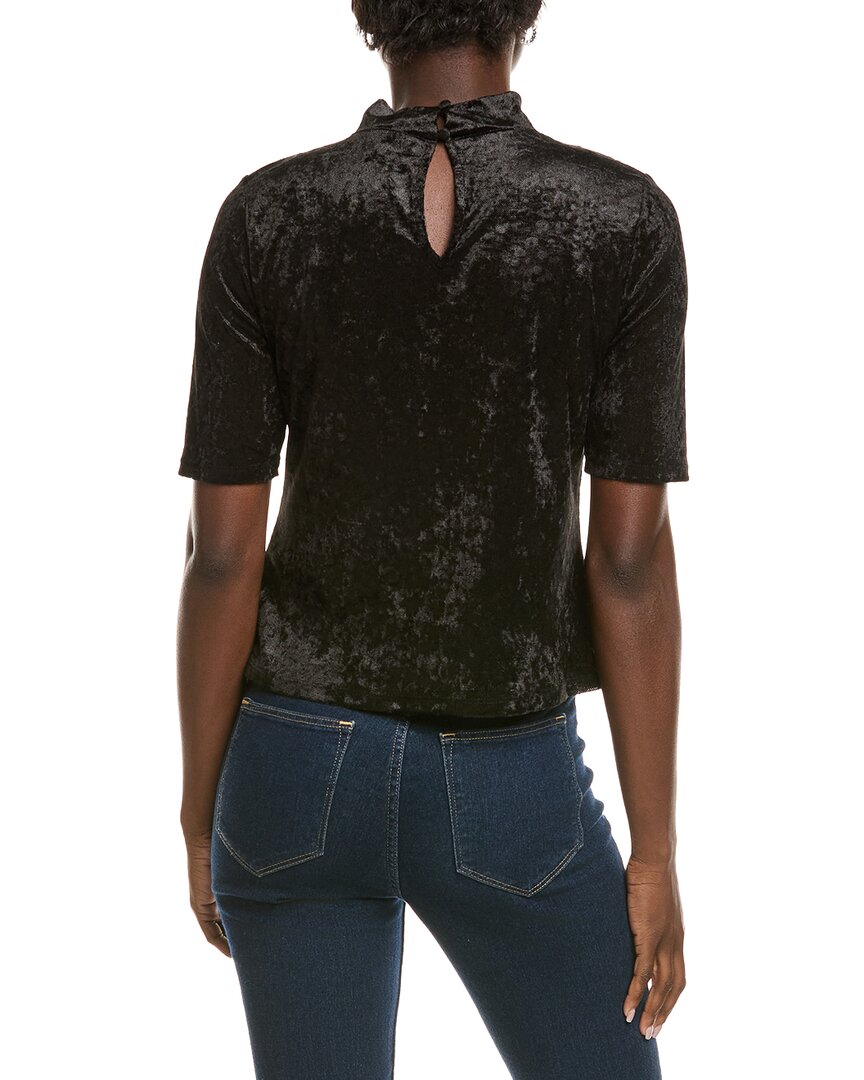 Top con cuello alto