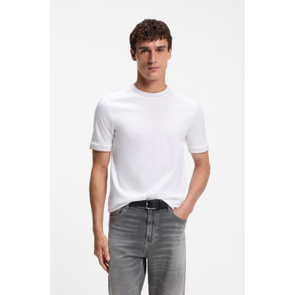 Camiseta de algodón con cuello redondo de corte ajustado