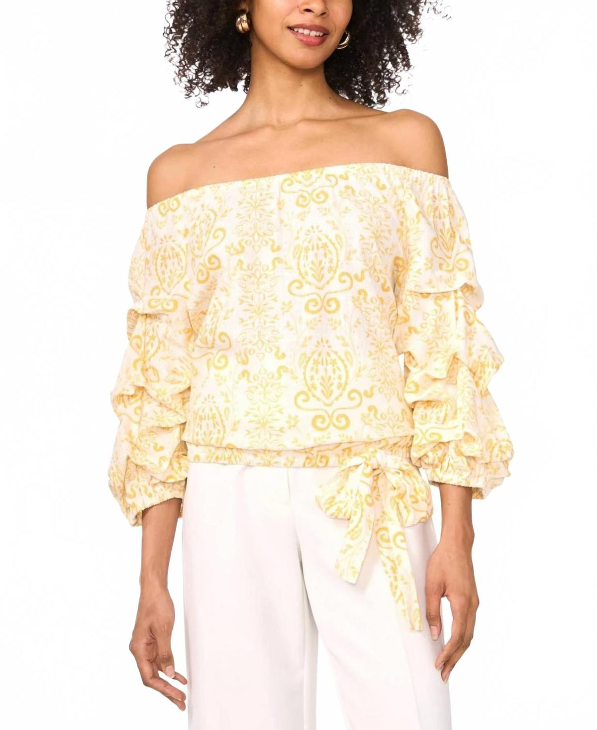 Blusa con estampado floral color amarillo