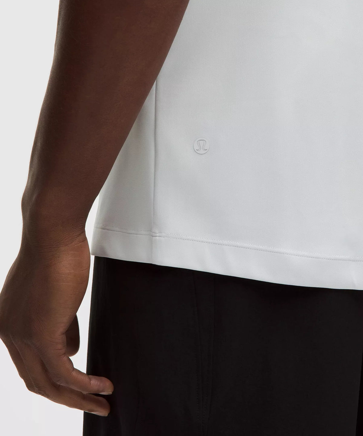 Polo de hombre de corte ajustado