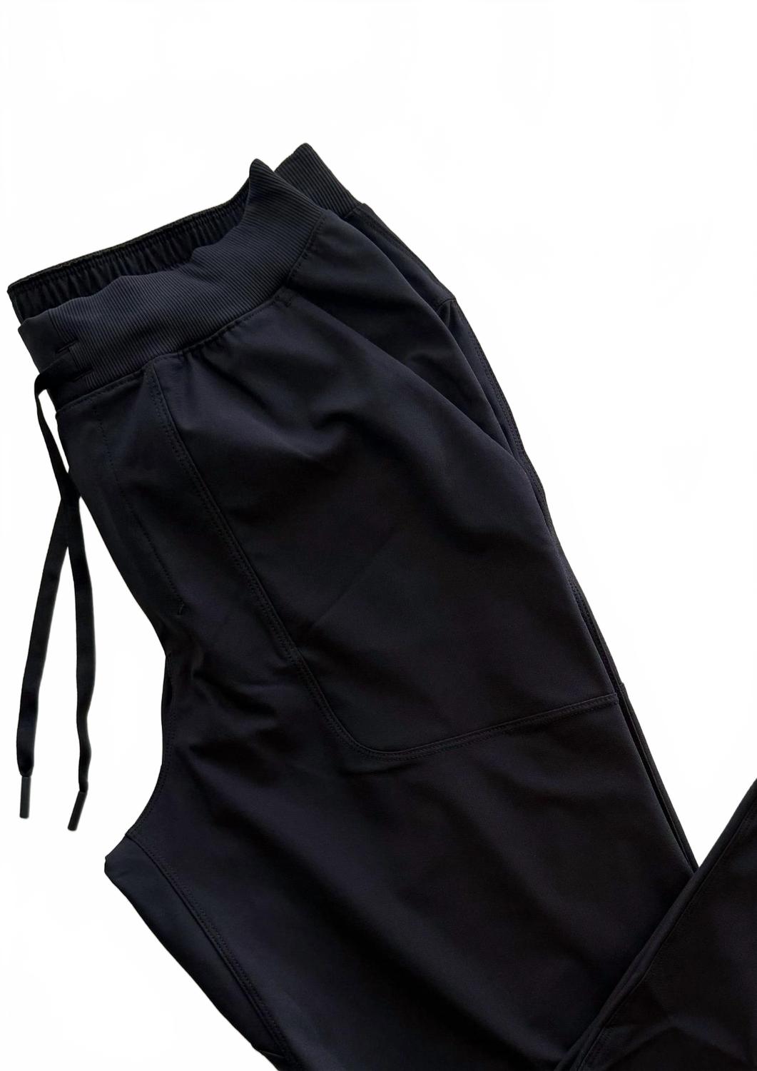 Pantalón deportivo de hombre color negro
