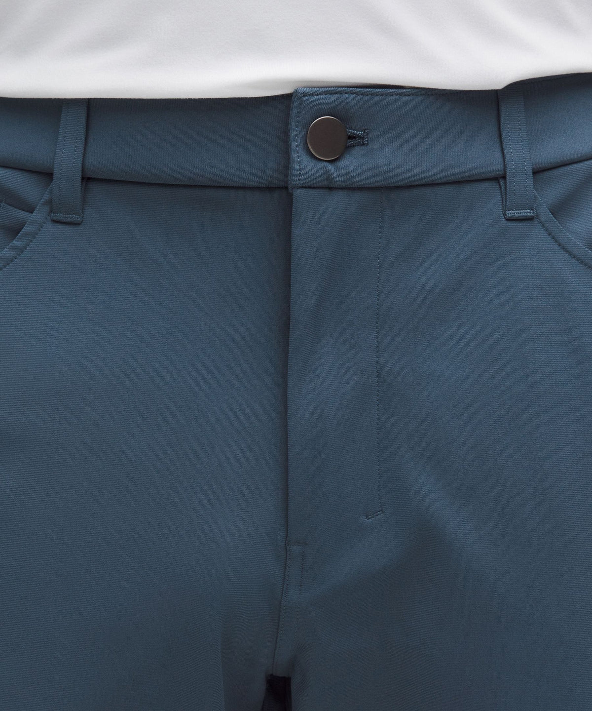 Pantalón de corte ajustado