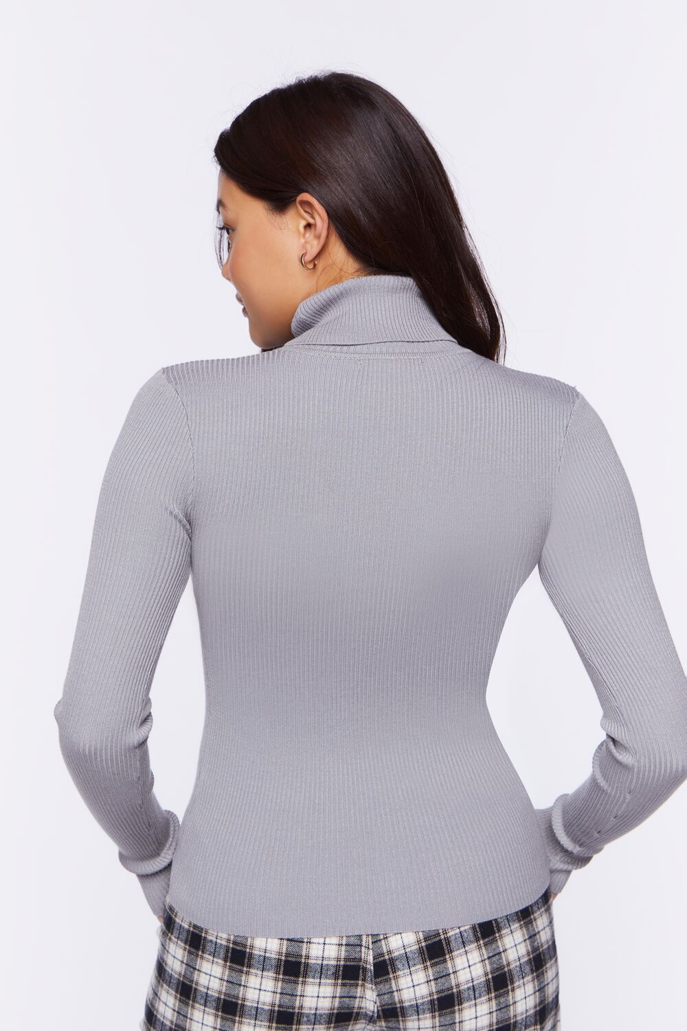 Suéter con cuello alto con tejido acanalado