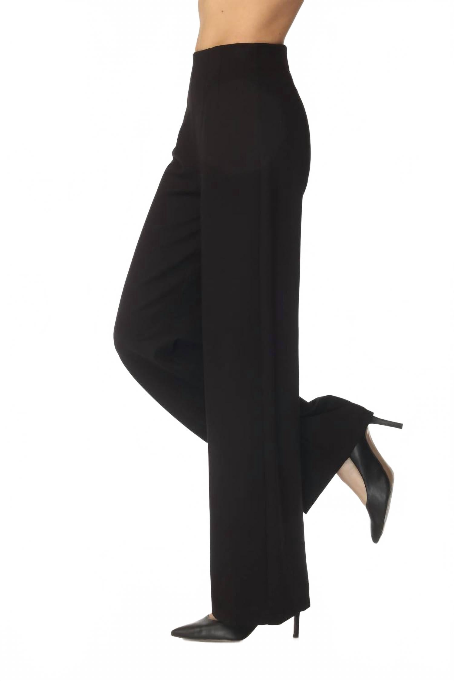 Pantalón de pierna ancha color negro