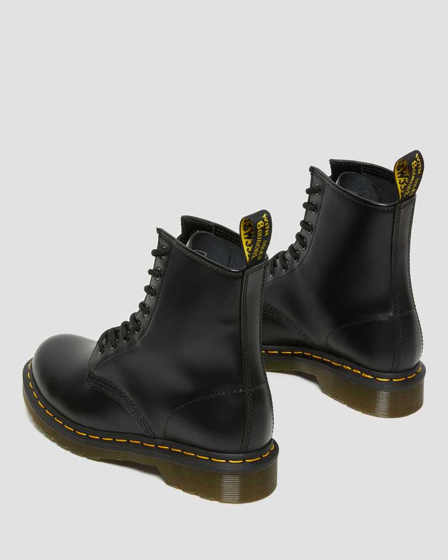Botas de mujer de cuero con cordones