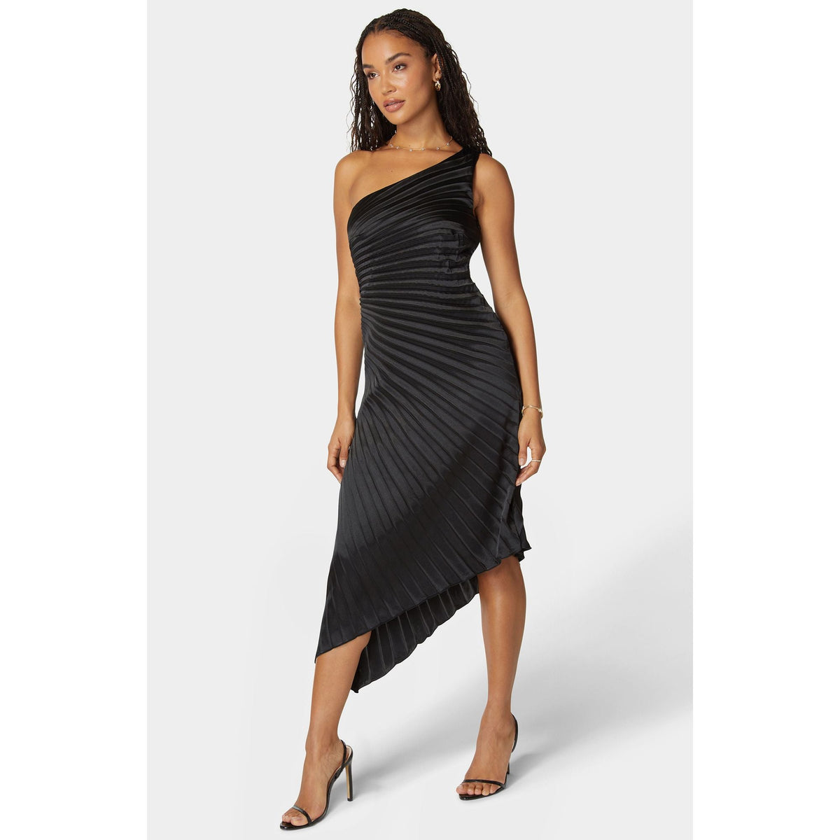 Vestido de mujer con pliegues