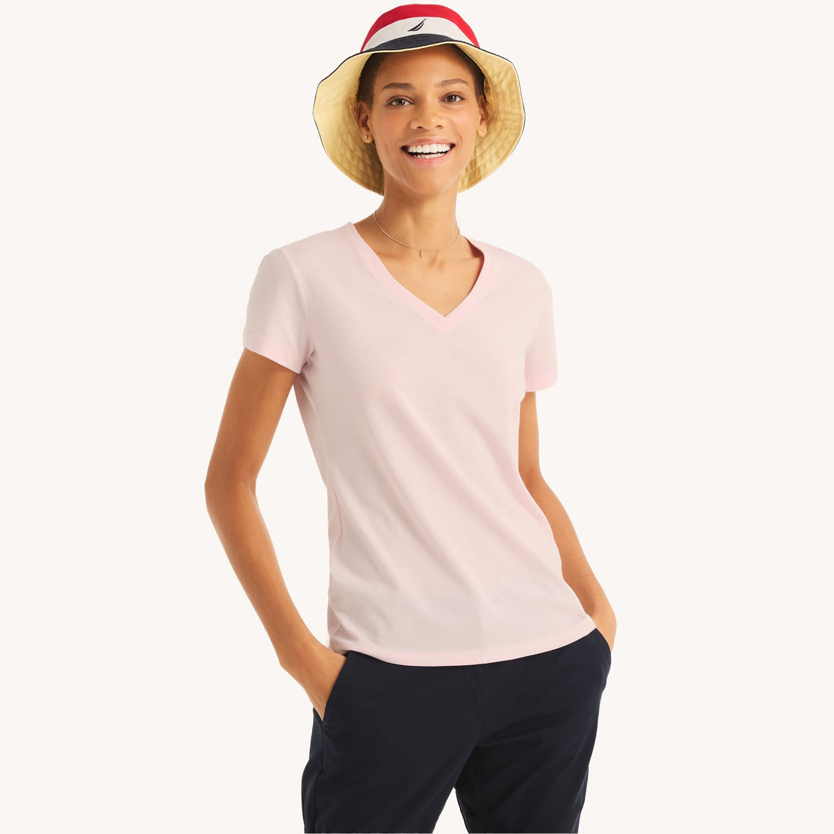 Camiseta con cuello en V