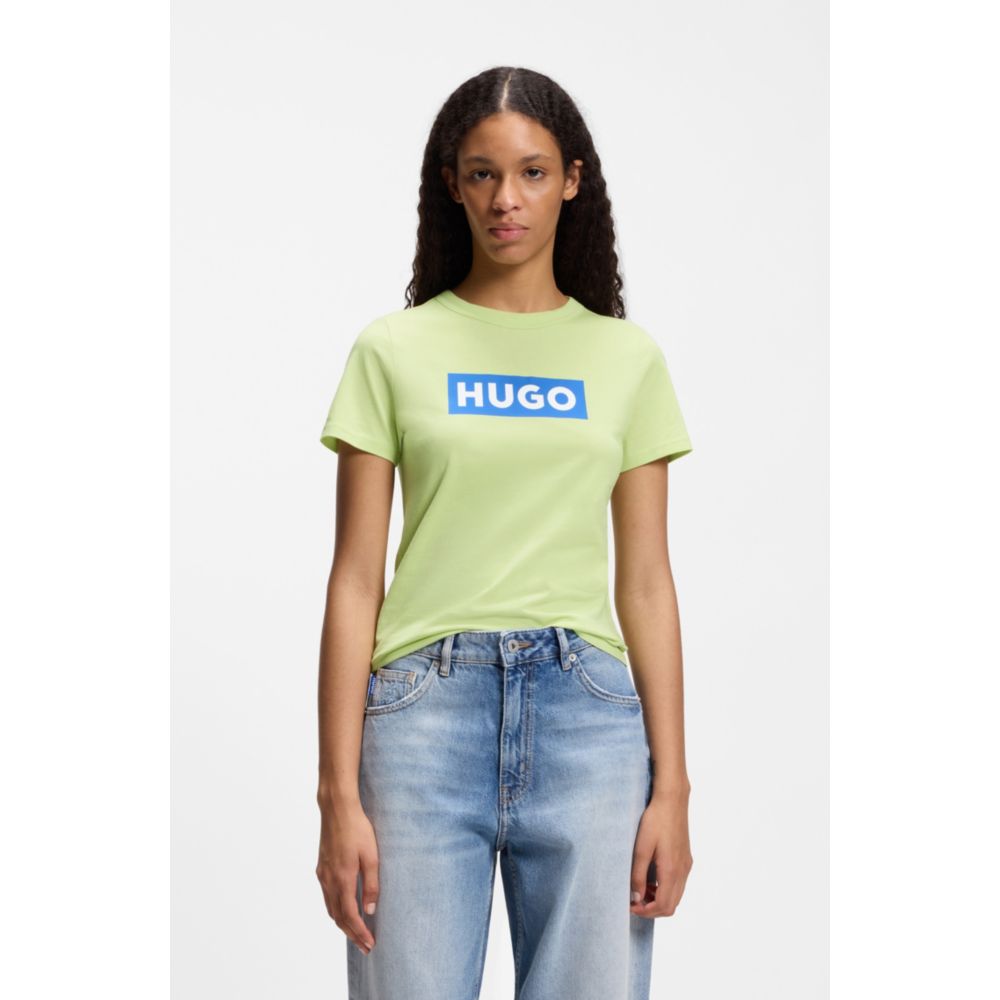 Camiseta de algodón de corte ajustado color azul