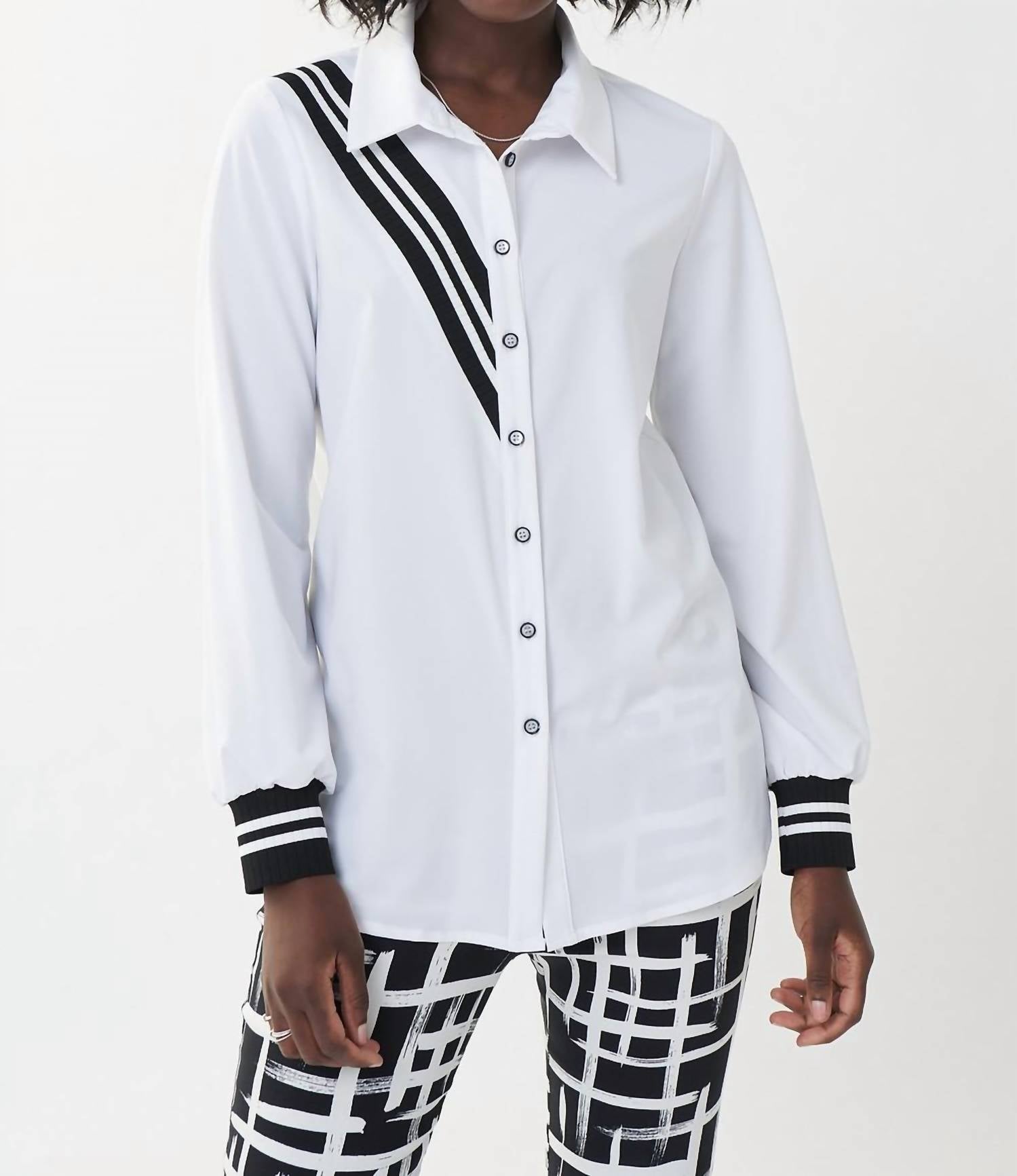 Blusa a rayas color negro y blanco