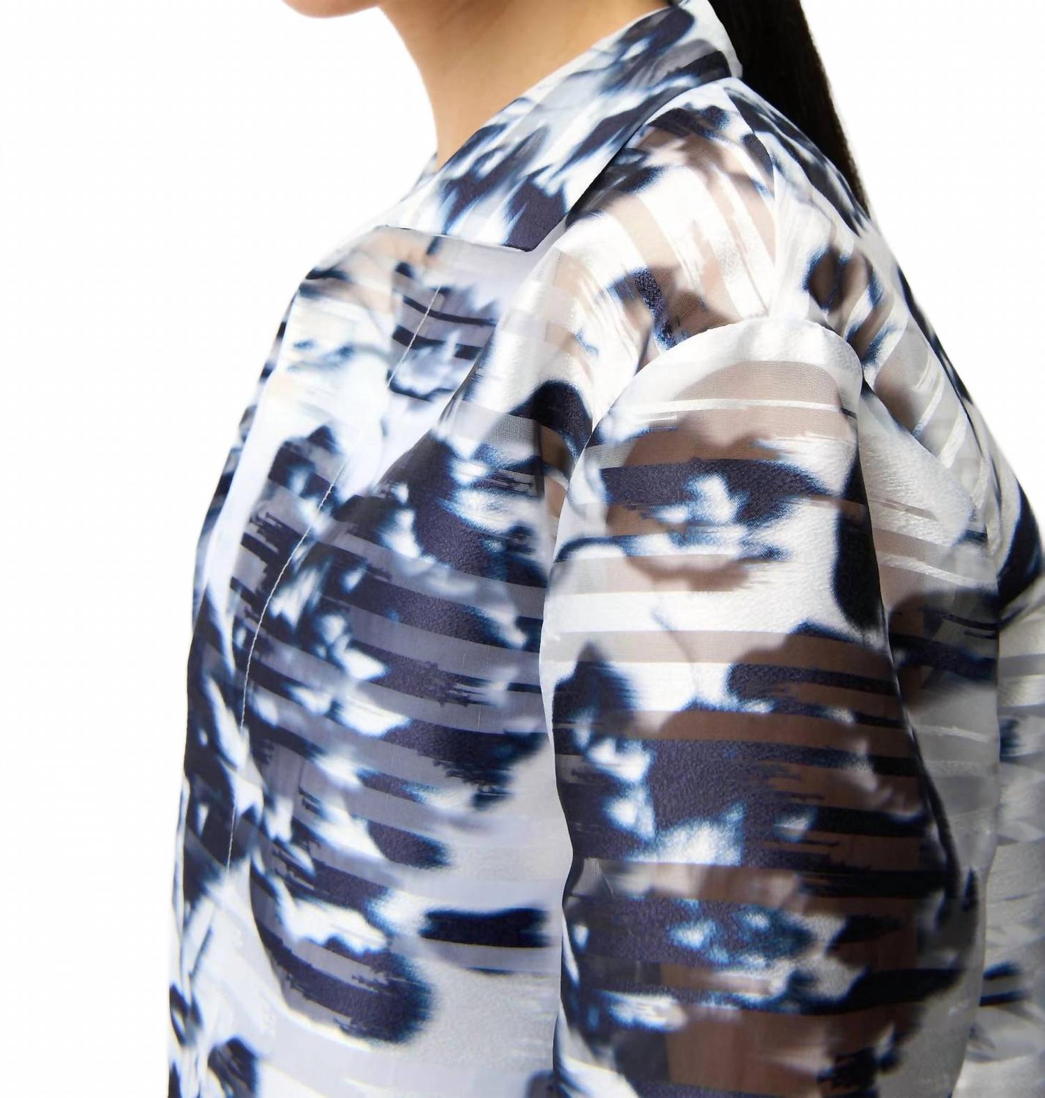 Chaqueta con estampado floral color azul