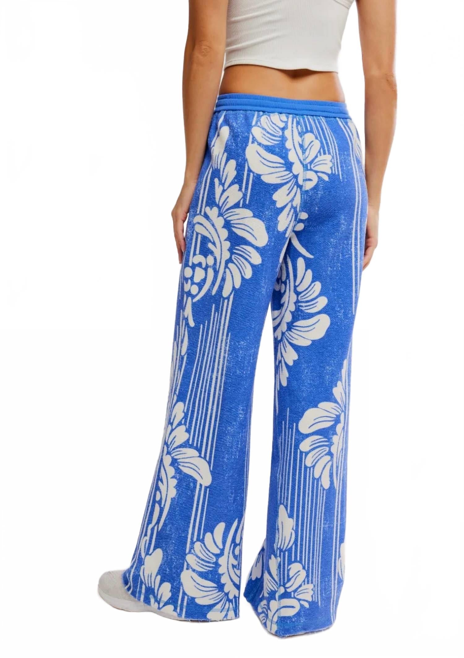 Pantalón de pierna ancha color azul