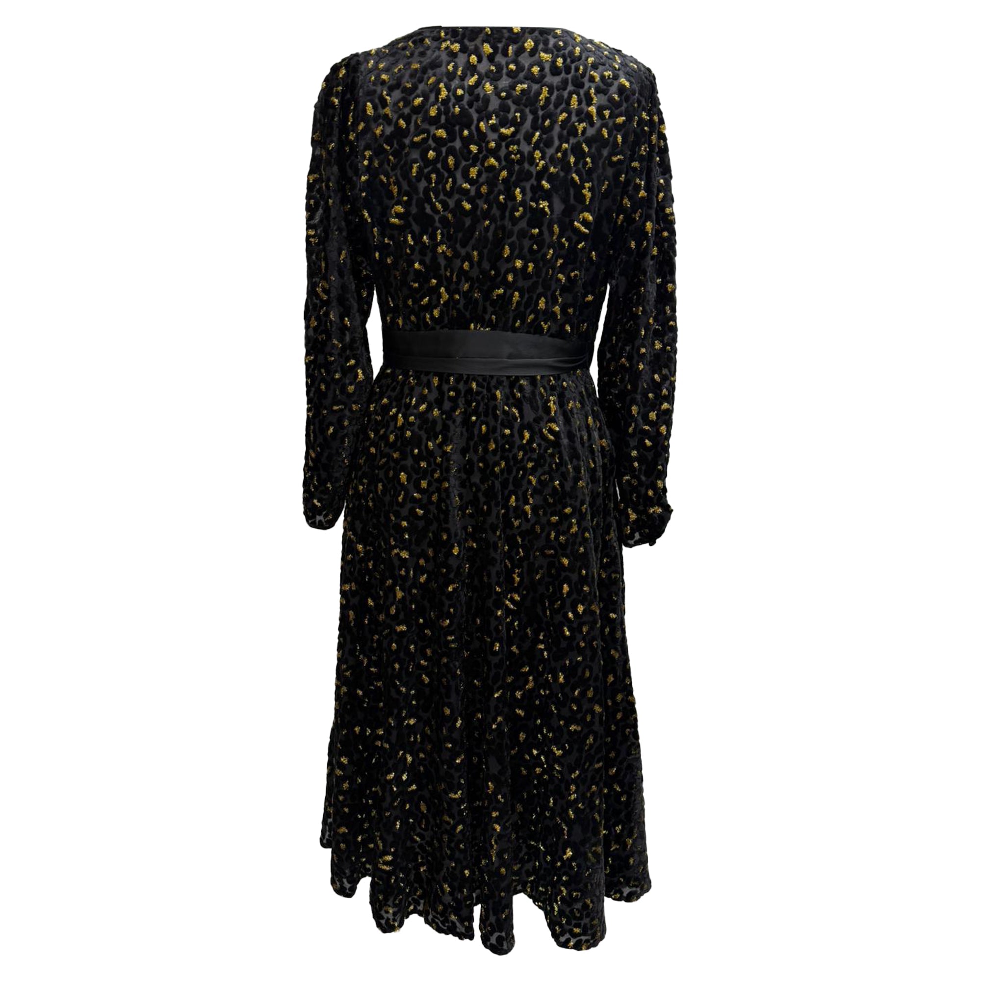 Vestido midi con estampado animal color negro