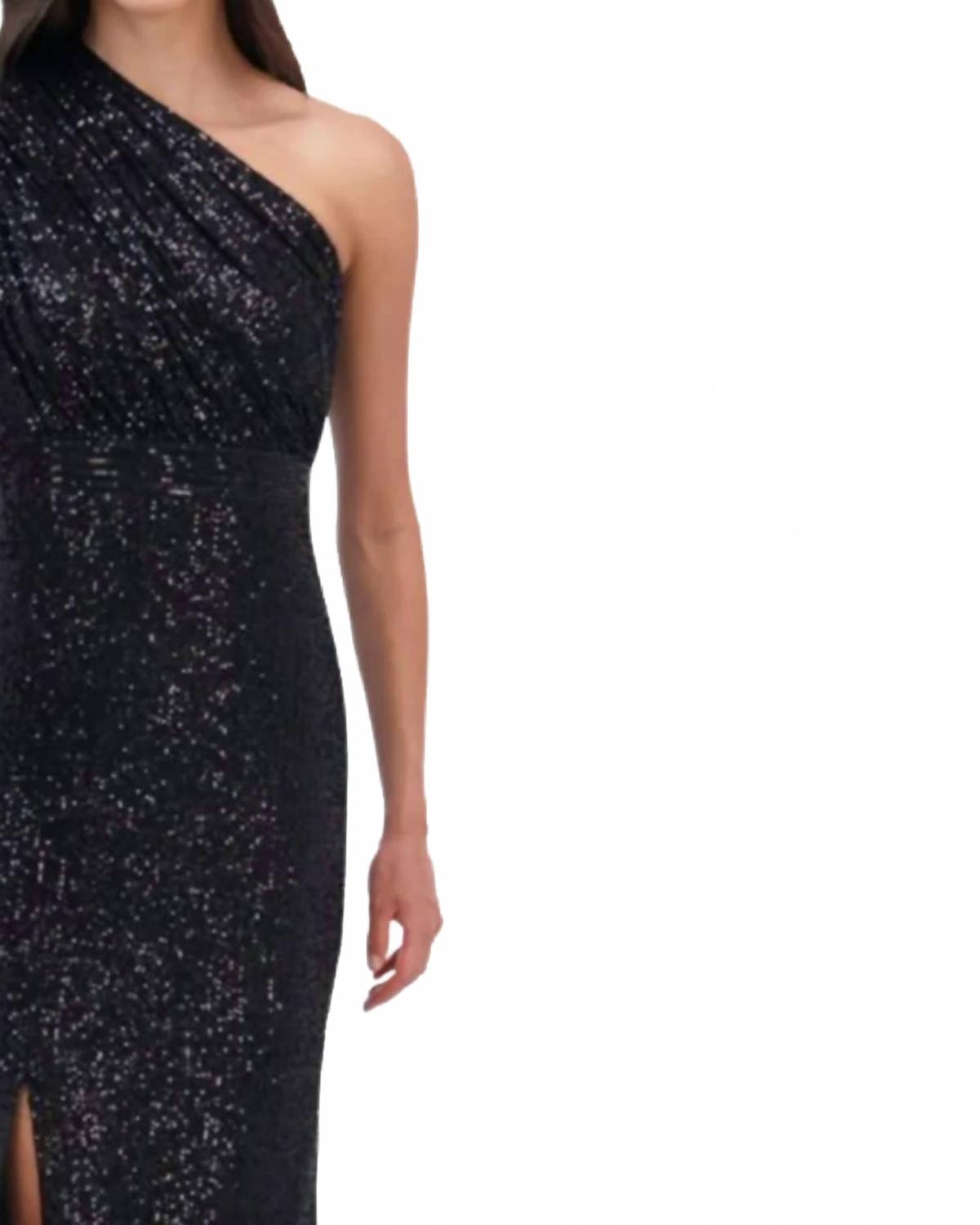 Vestido con lentejuelas color negro