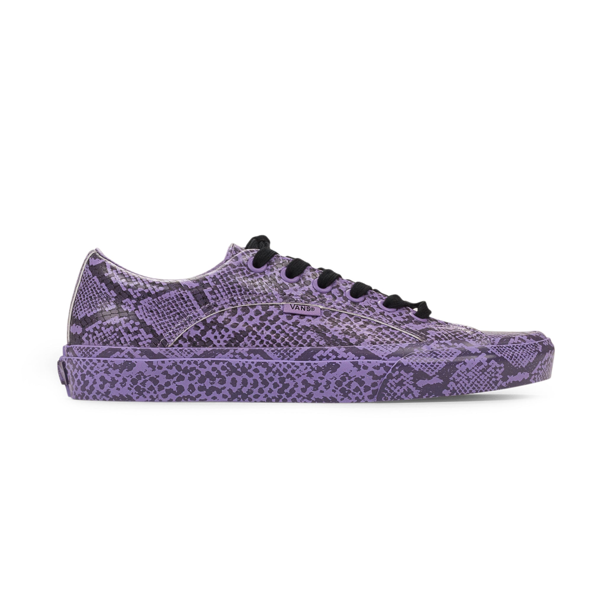 Tenis color violeta