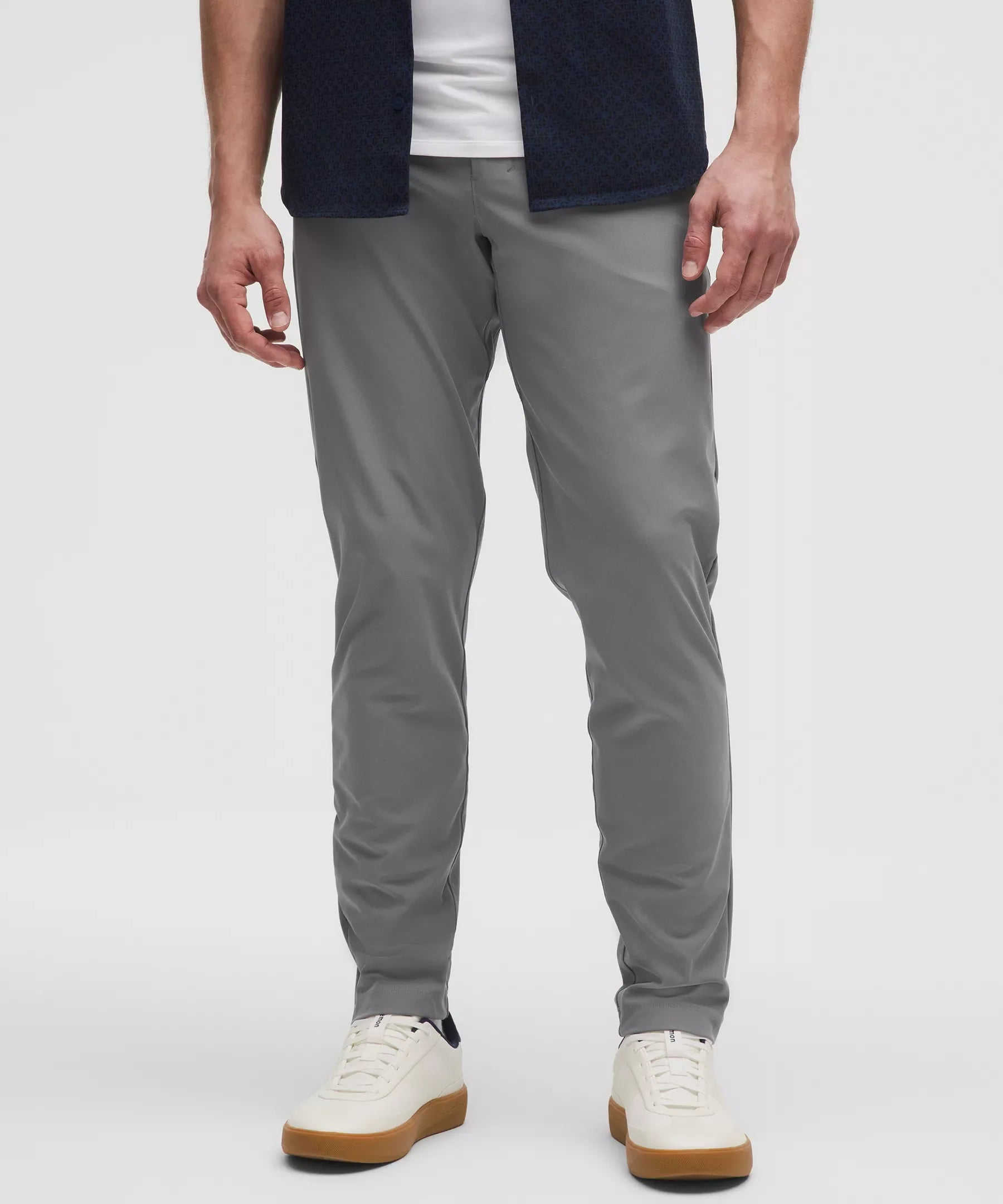 Pantalón de corte ajustado