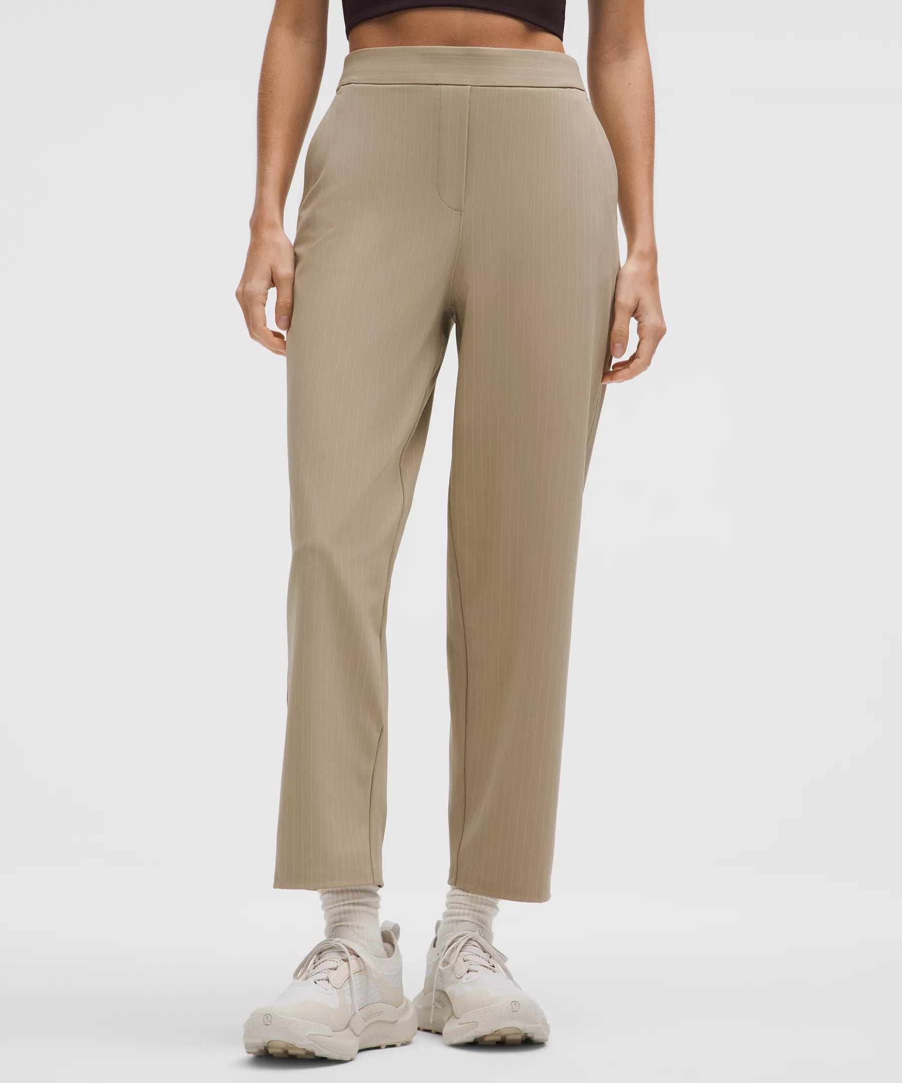 Pantalón de tiro alto