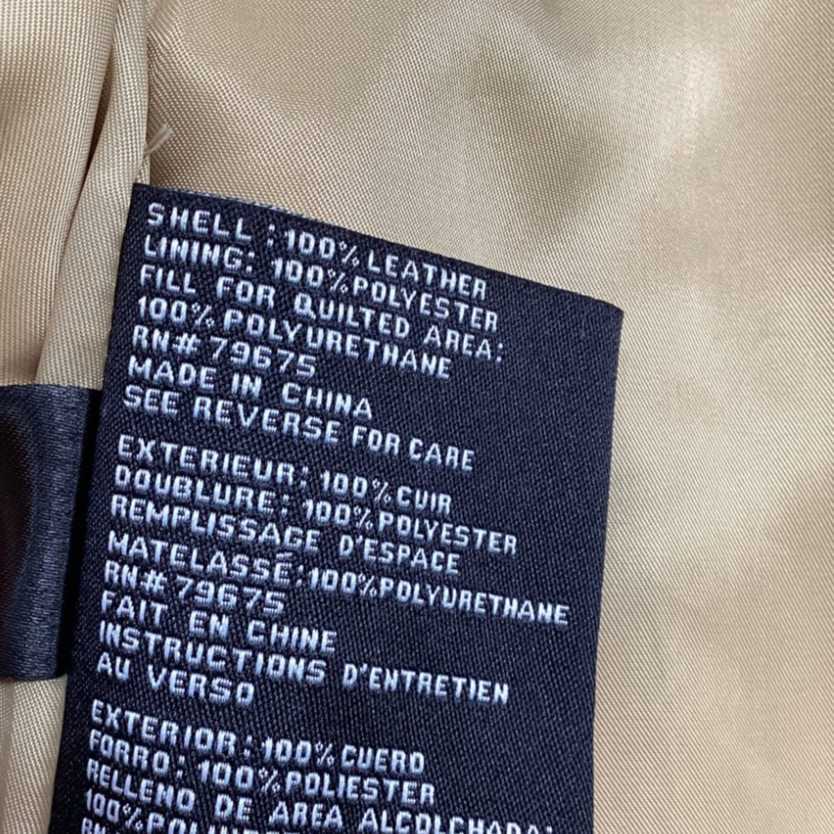 Chaqueta de cuero color beige