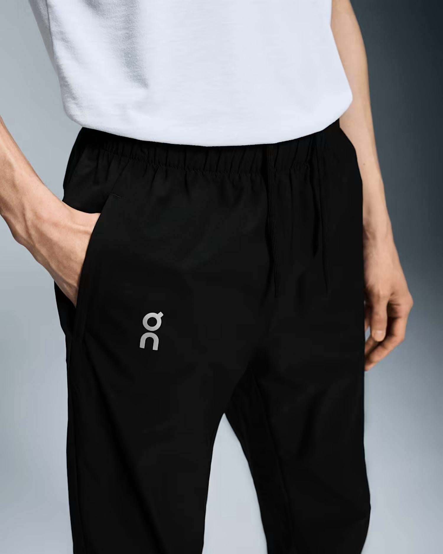 Pantalón de hombre color negro
