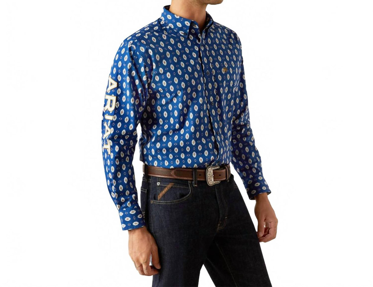 Camisa de hombre color azul marino y blanco