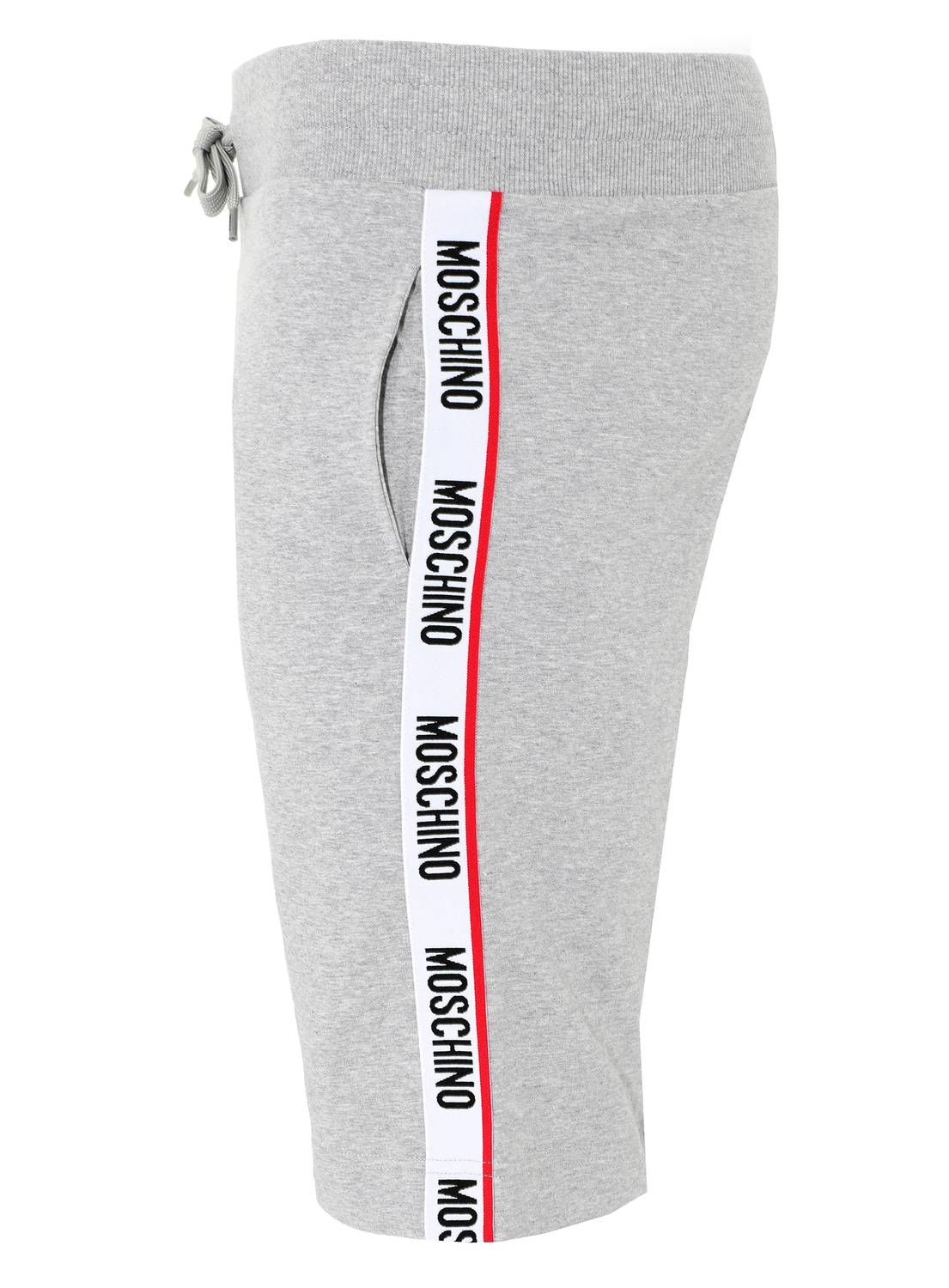 Short de hombre a rayas color gris