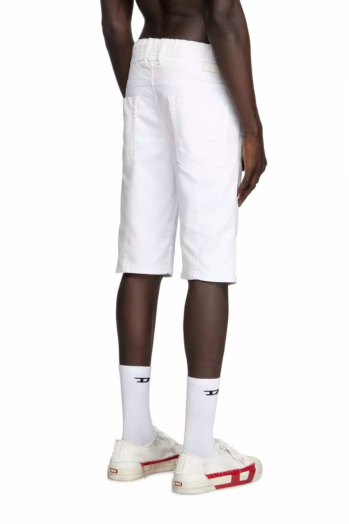 Pantalón de hombre de mezclilla color blanco