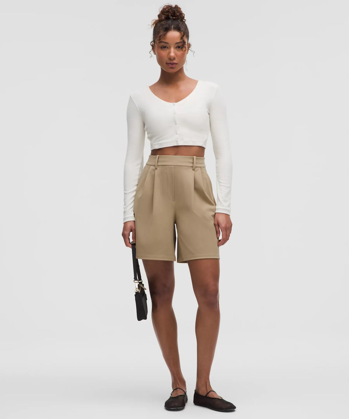 Short de tiro alto con pliegues