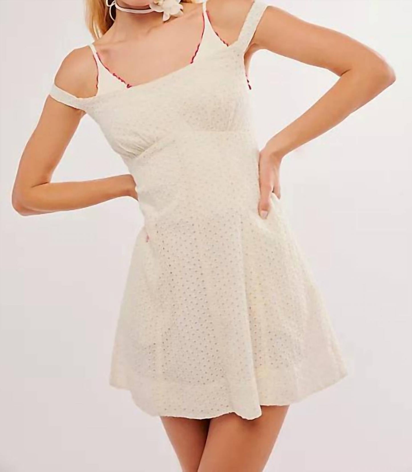 Vestido corto color blanco