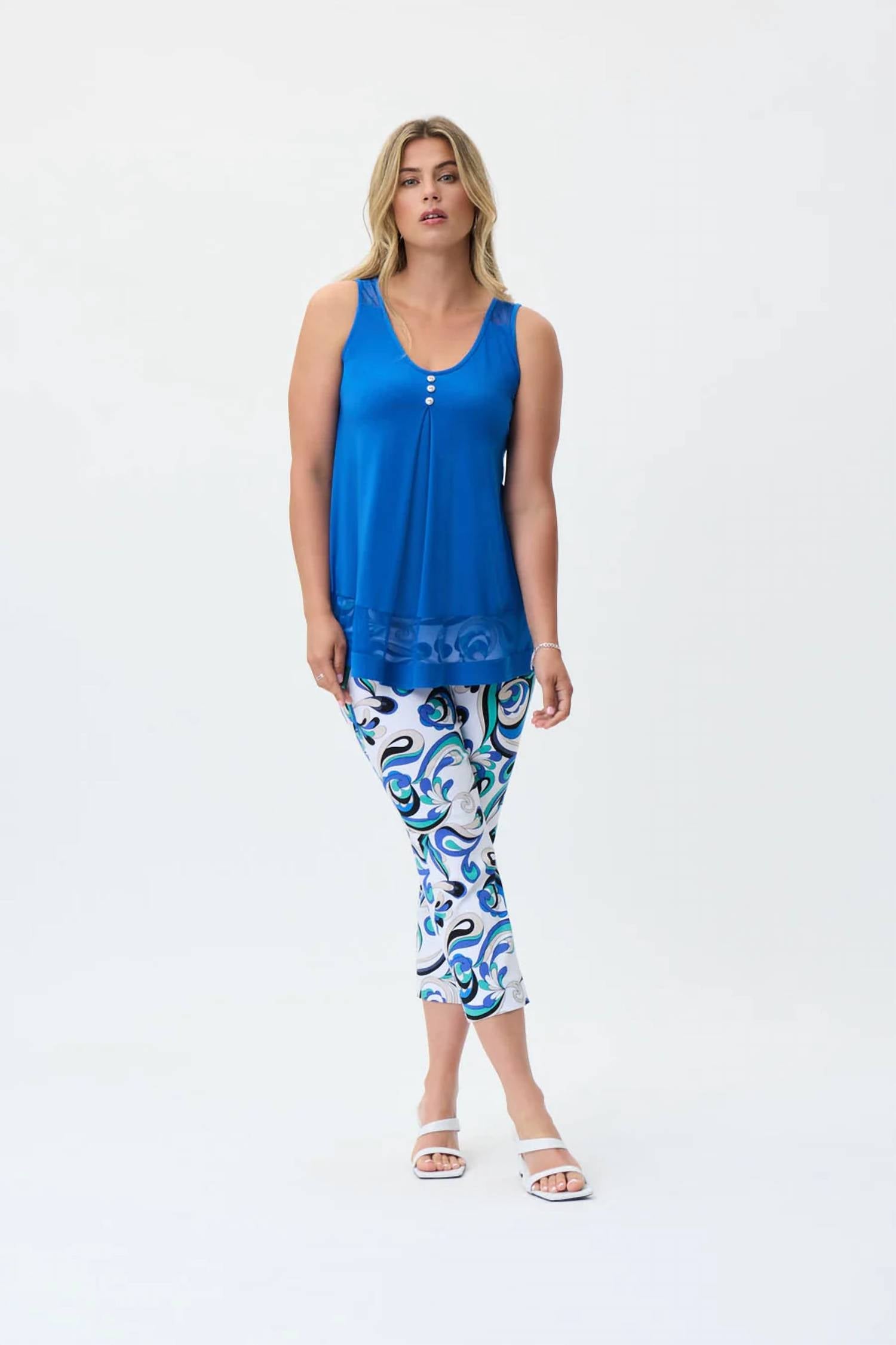 Pantalón de tiro medio con estampado