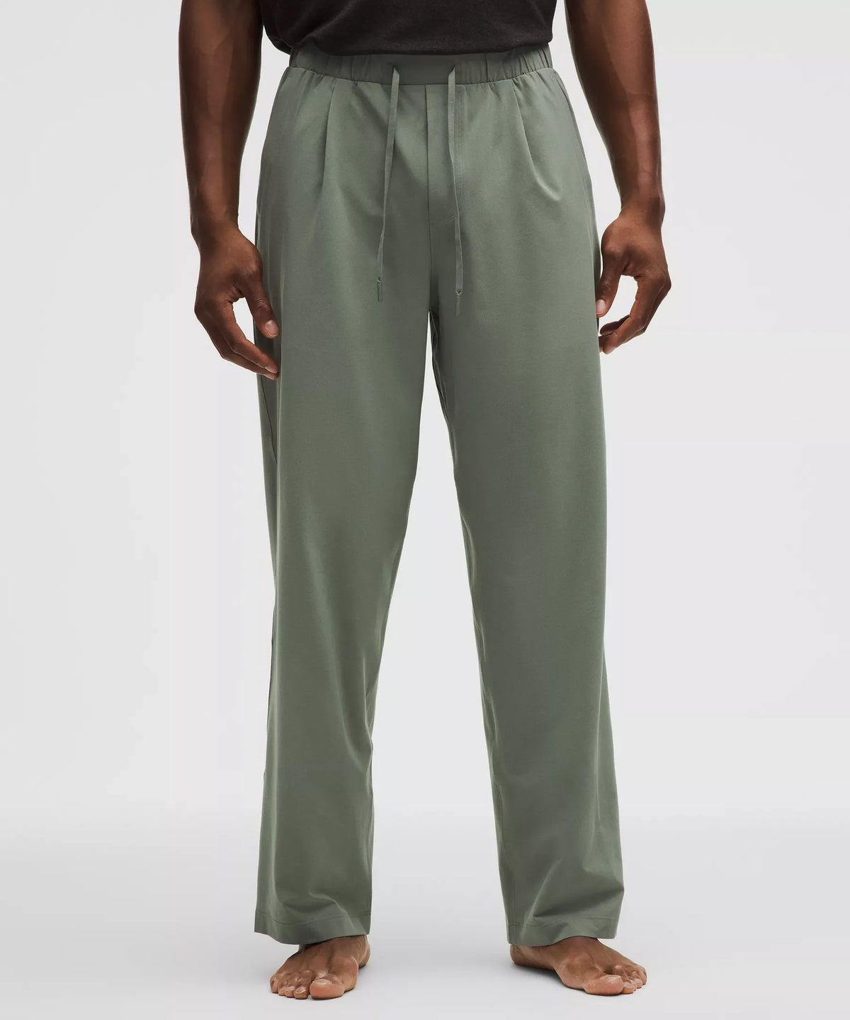 Pantalón de corte amplio
