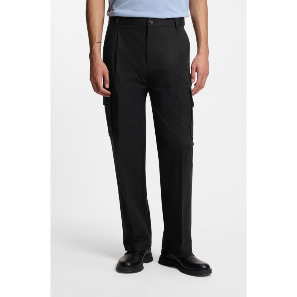 Pantalón de corte amplio