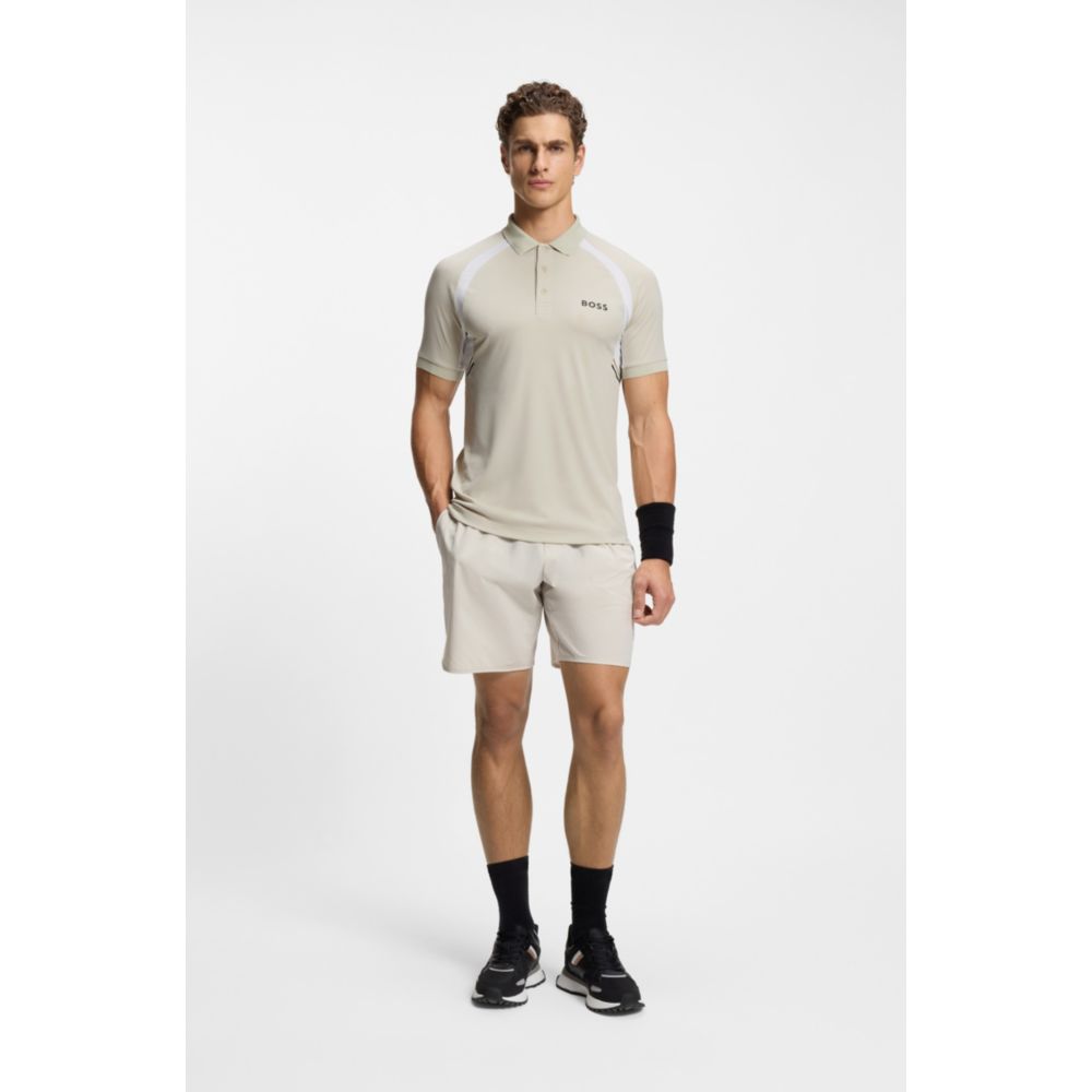 Polo de corte ajustado