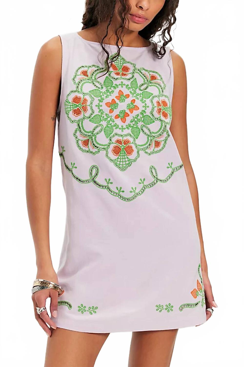 Vestido corto color lavanda