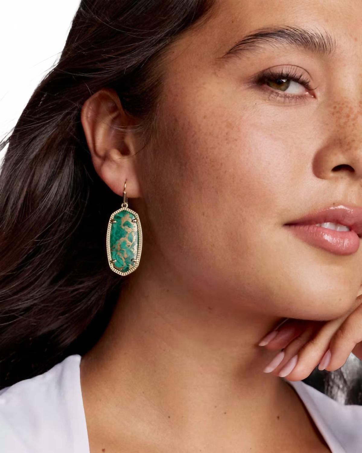 Aretes de mujer color verde