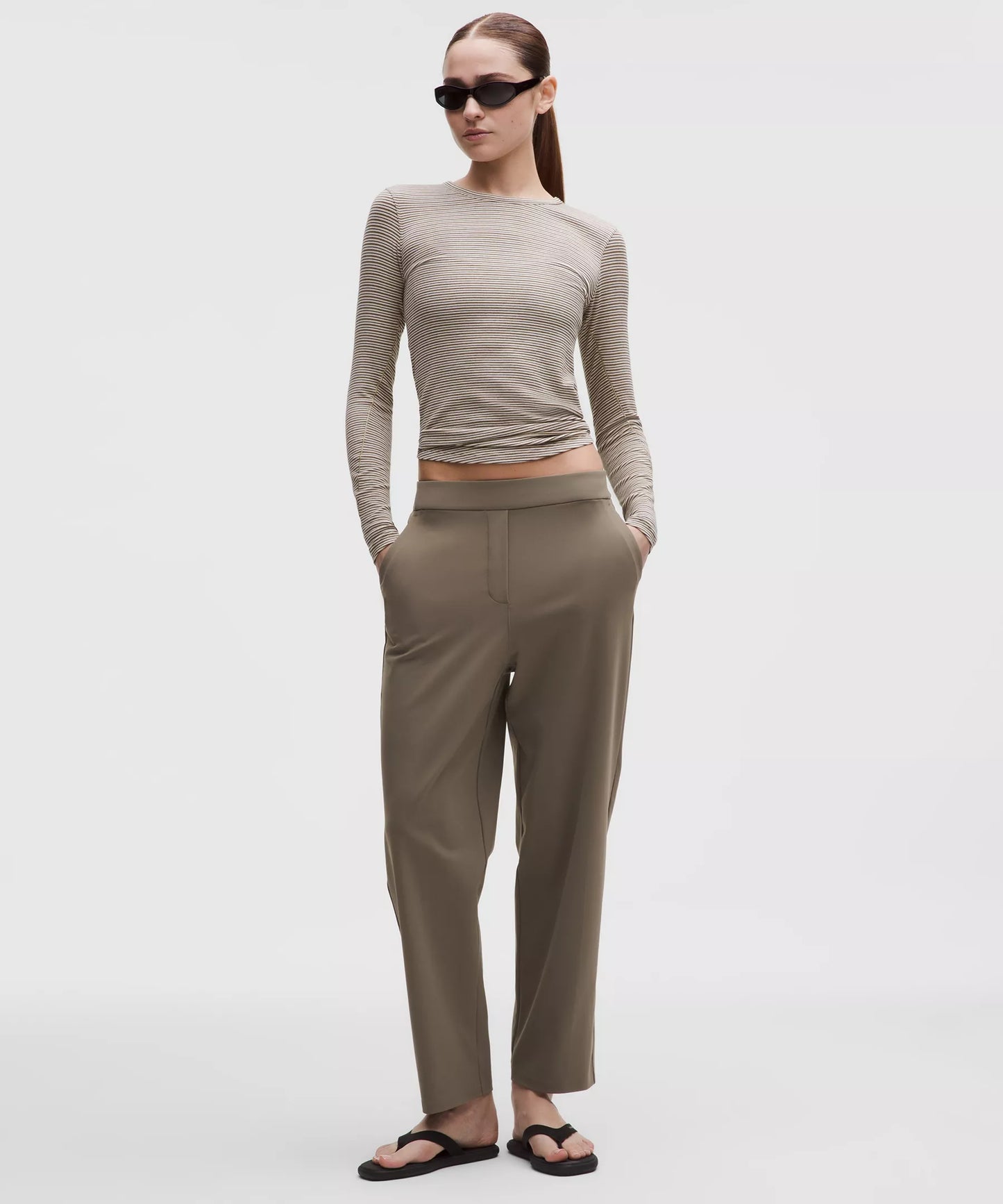 Pantalón de tiro alto