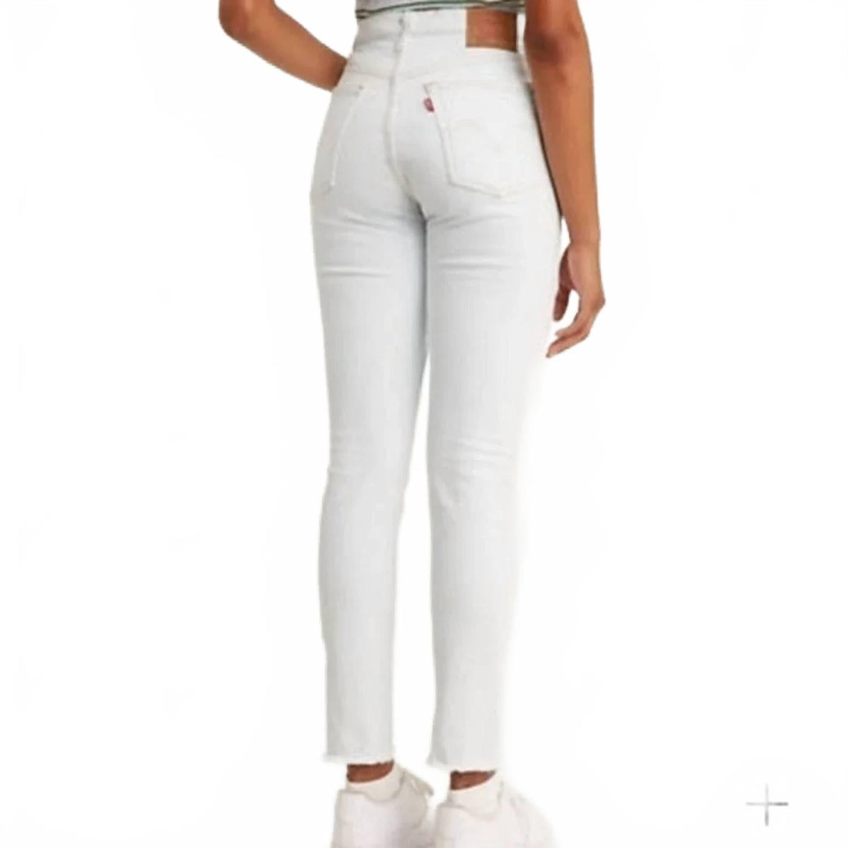 Jean de mujer de corte ajustado color blanco y azul