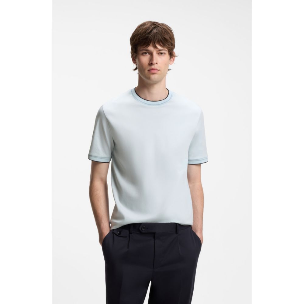 Camiseta de algodón con cuello redondo de corte ajustado