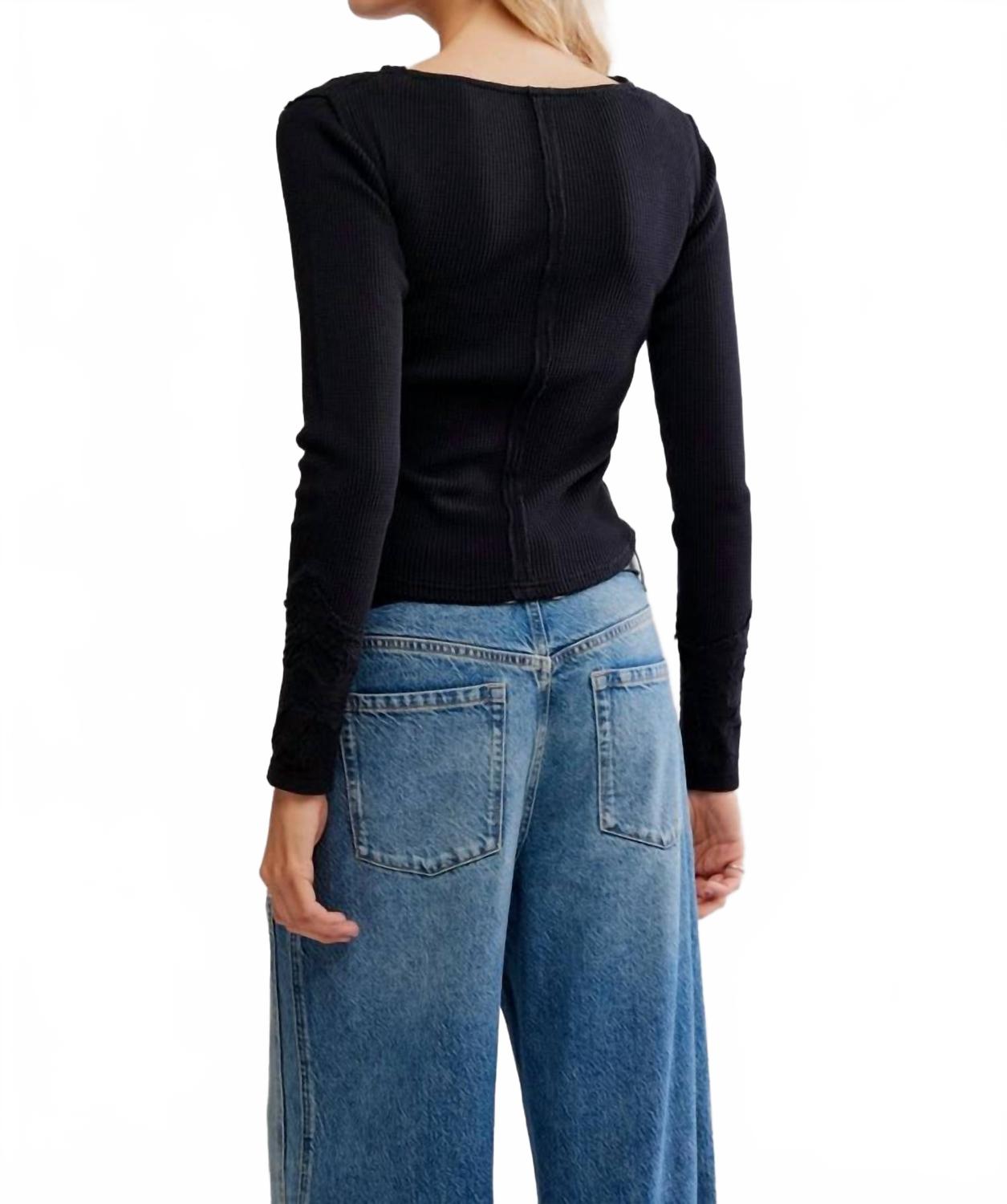 Top color negro