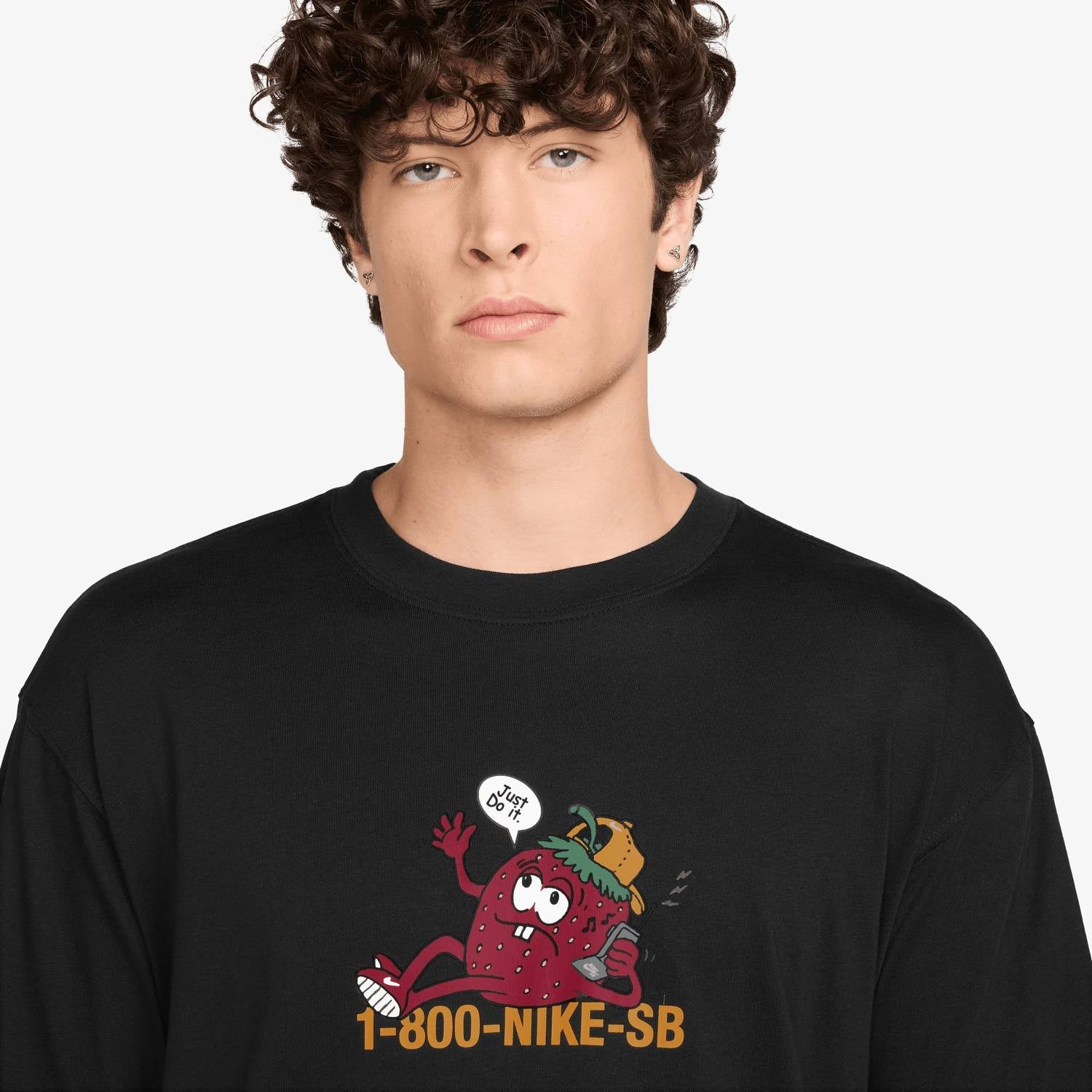 Camiseta color negro