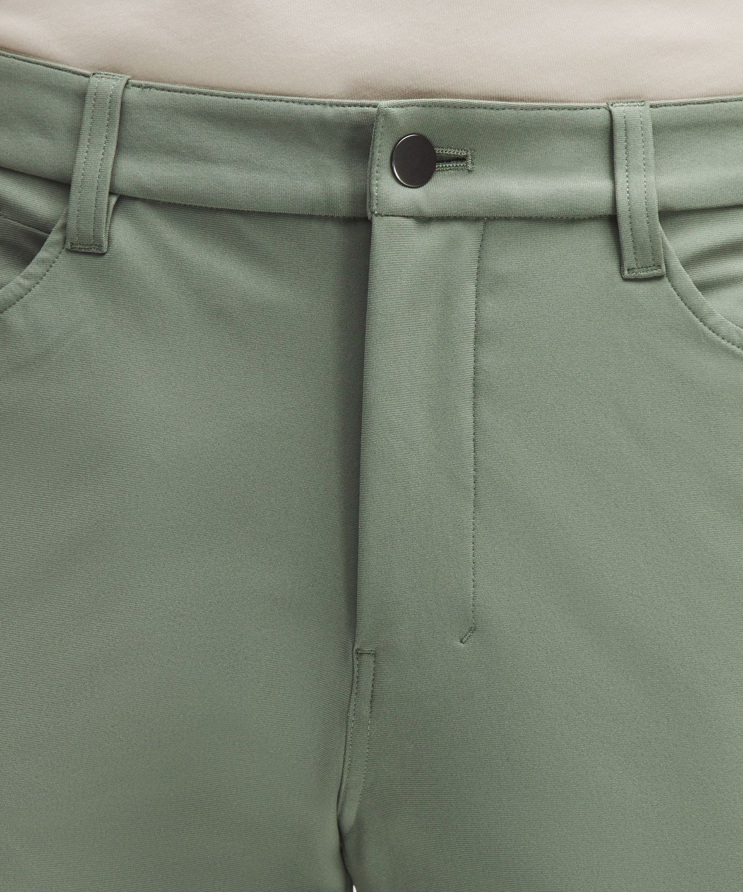 Pantalón de corte ajustado