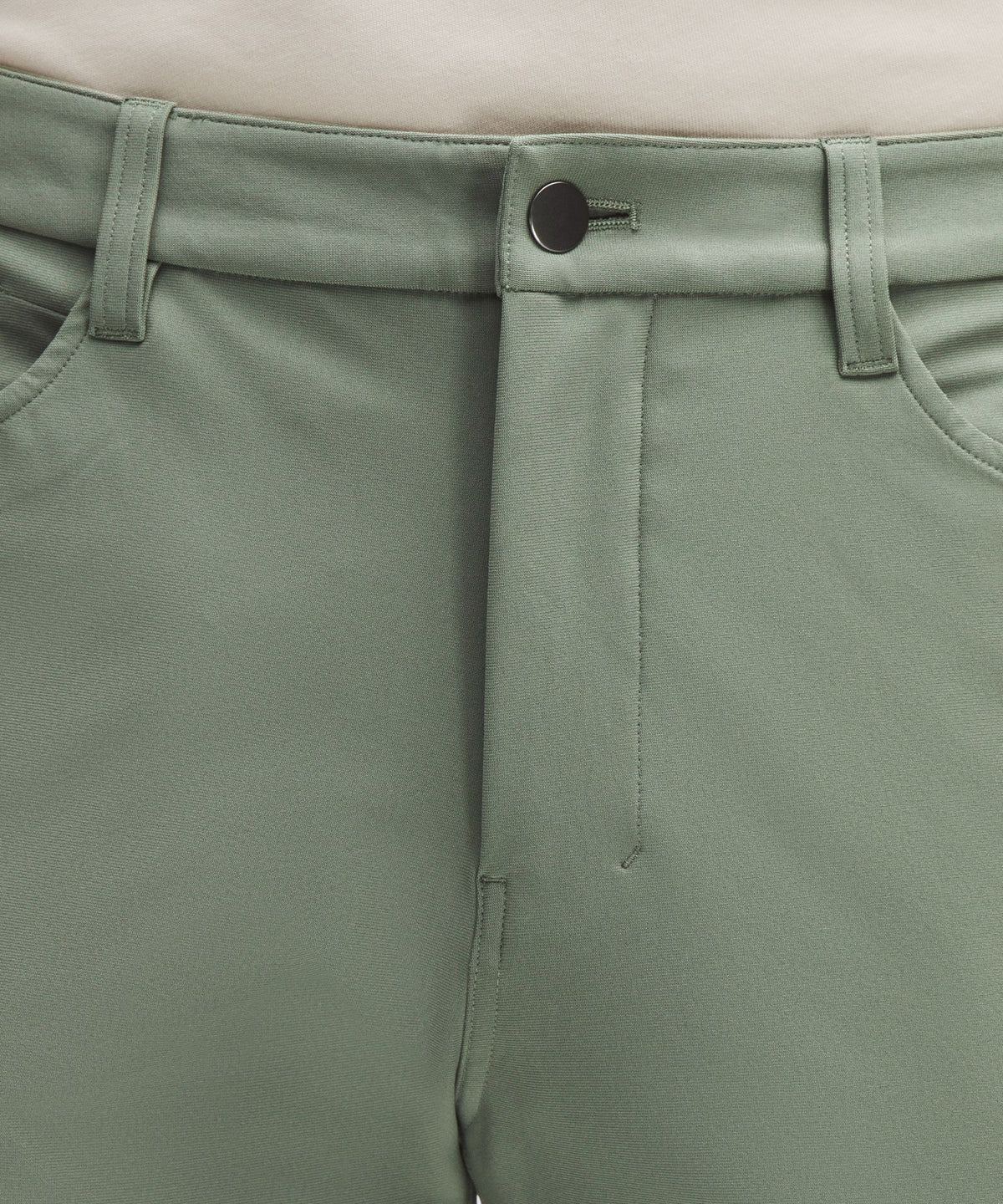 Pantalón de corte ajustado