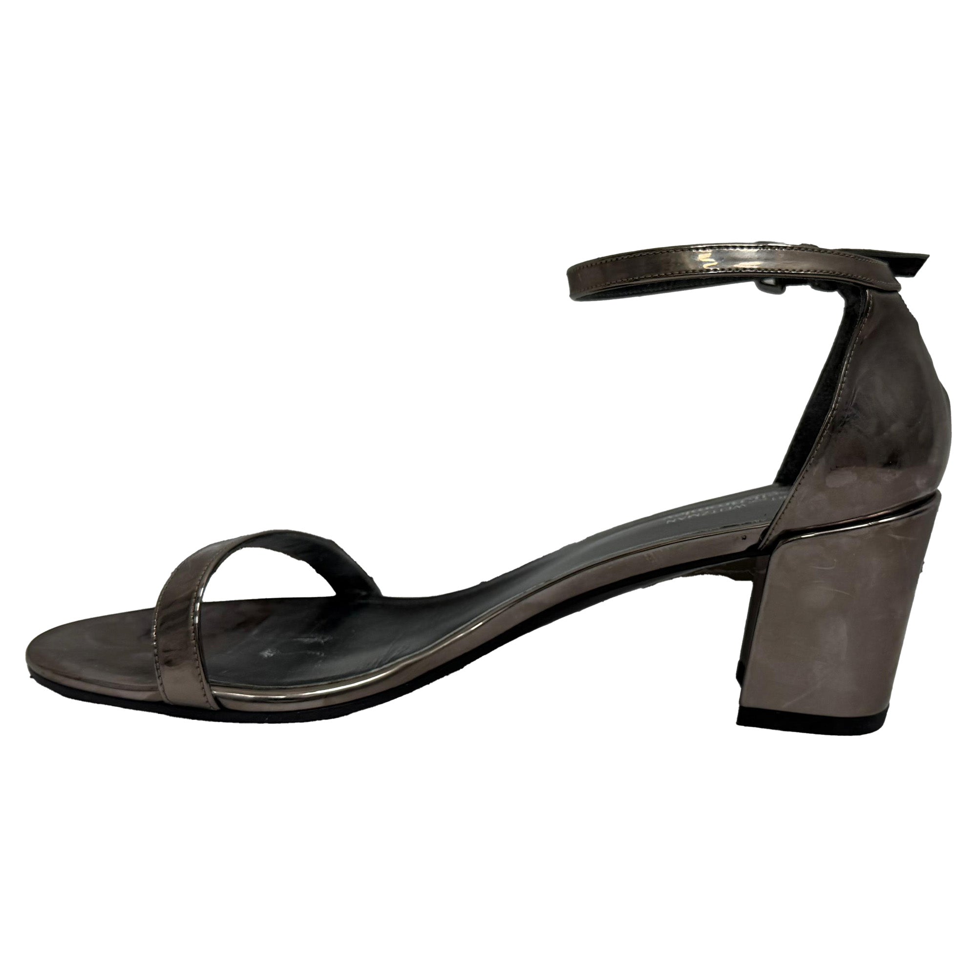 Sandalias de cuero color plateado