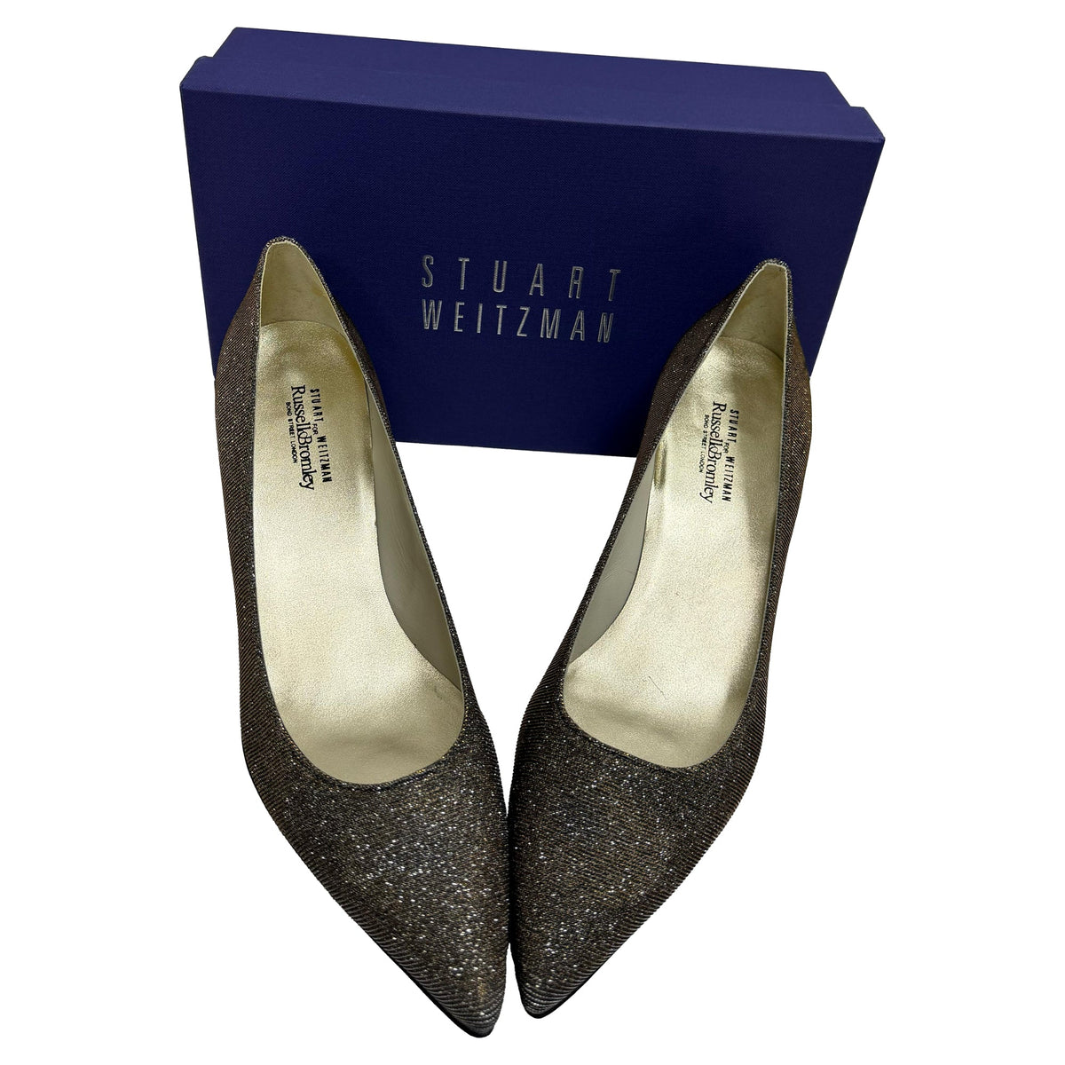 Tacones color dorado