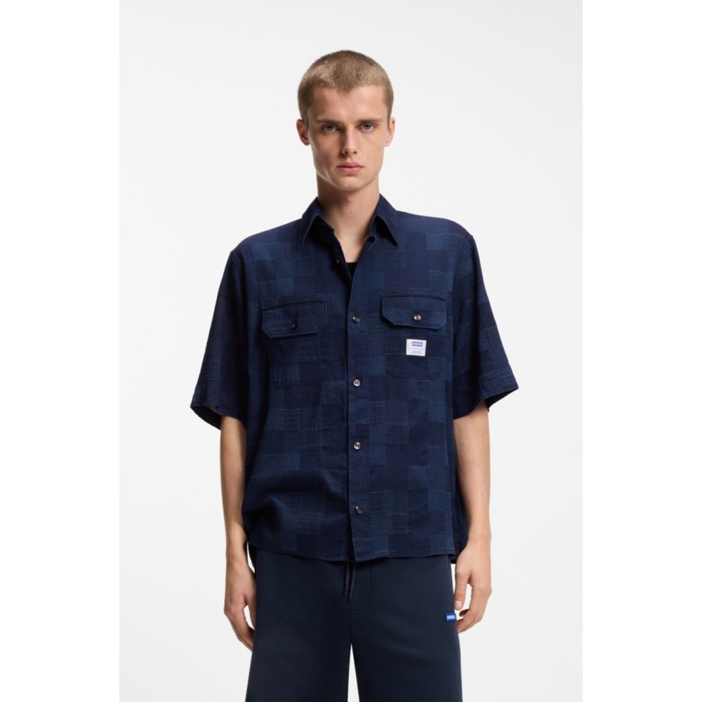 Camisa de corte amplio