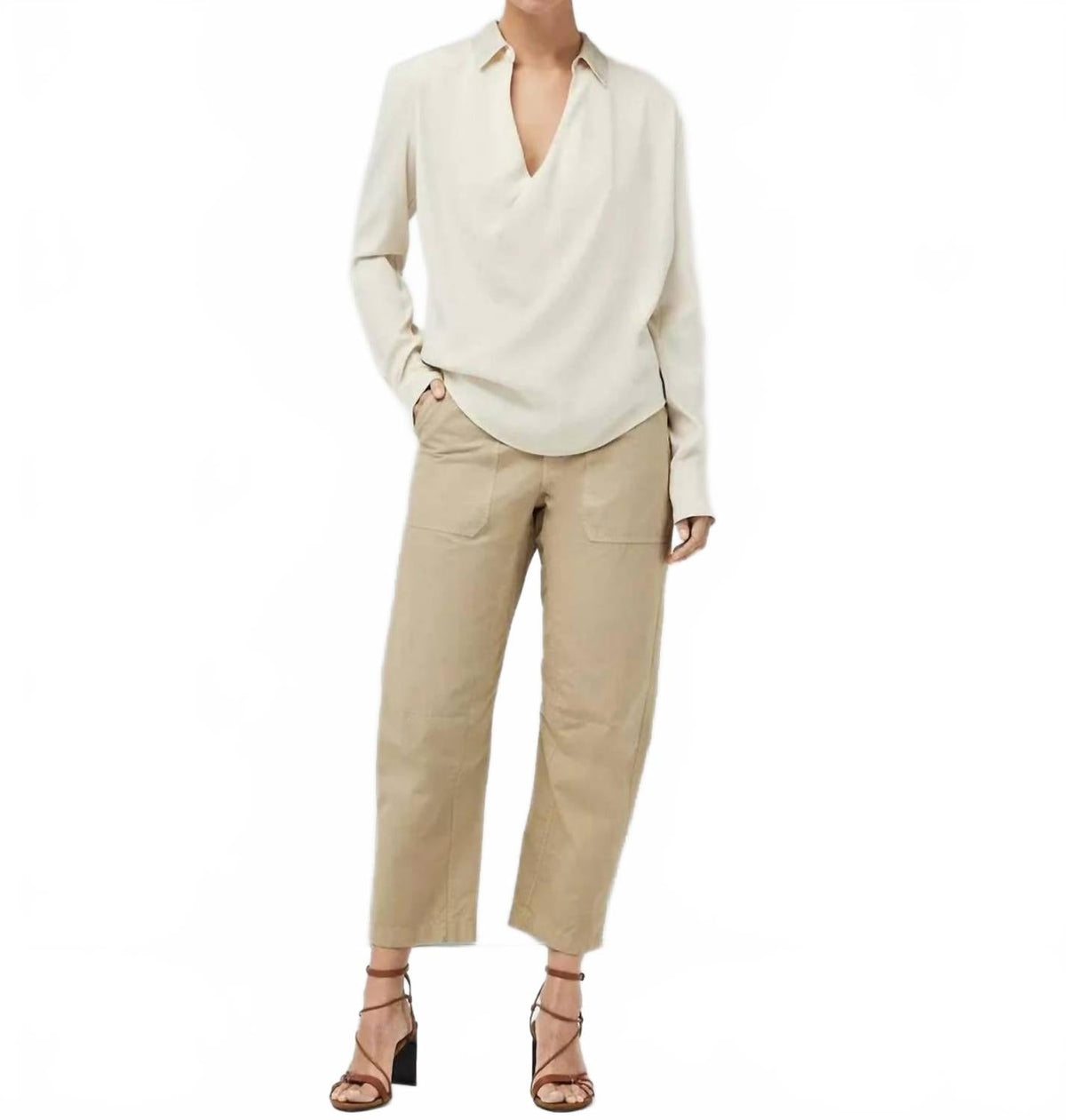 Blusa de satén color crema