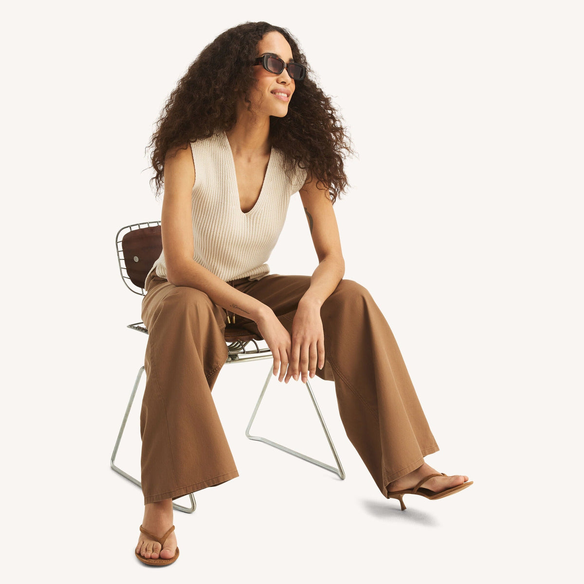 Pantalón de mujer de pierna ancha