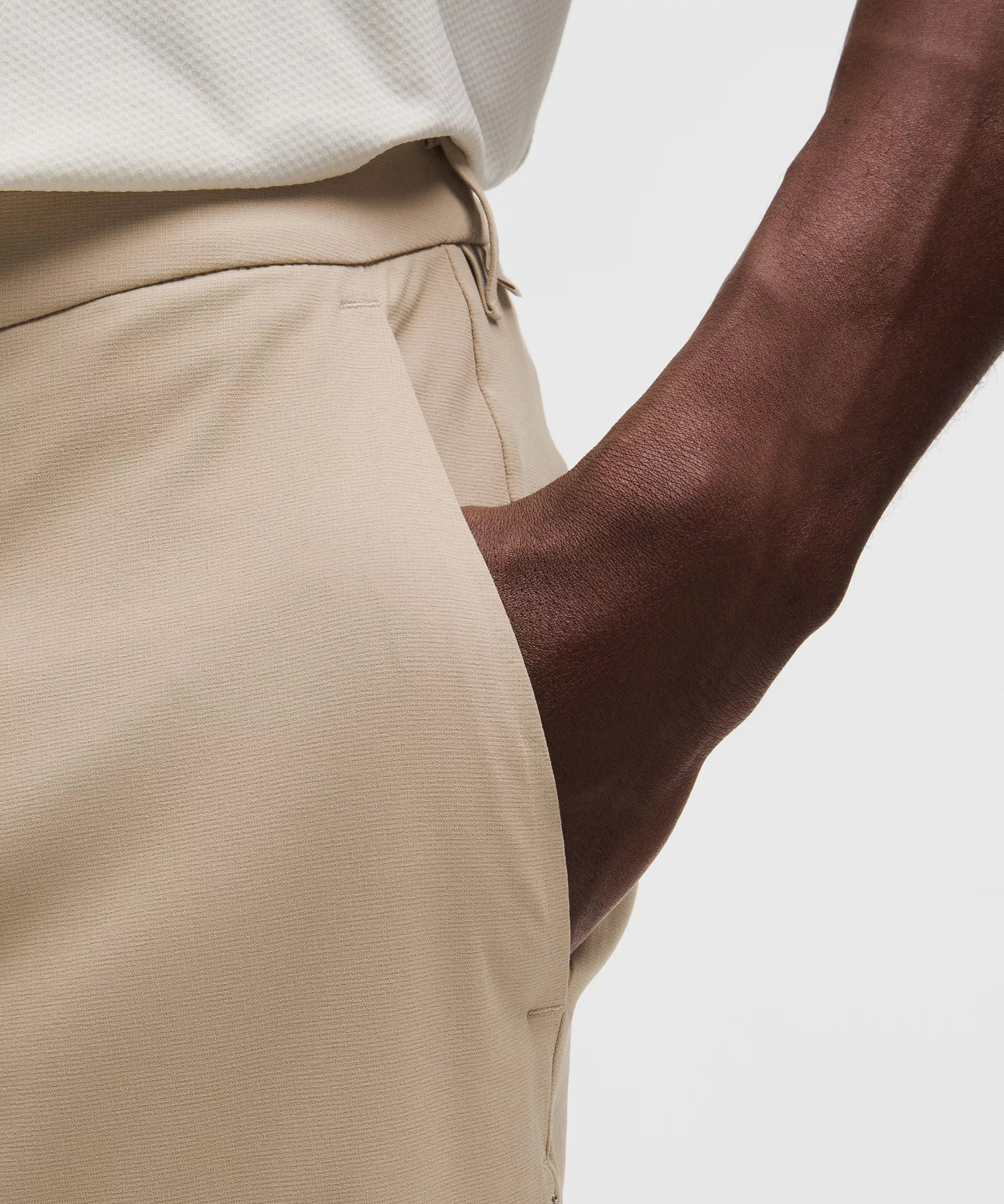 Pantalón de corte ajustado