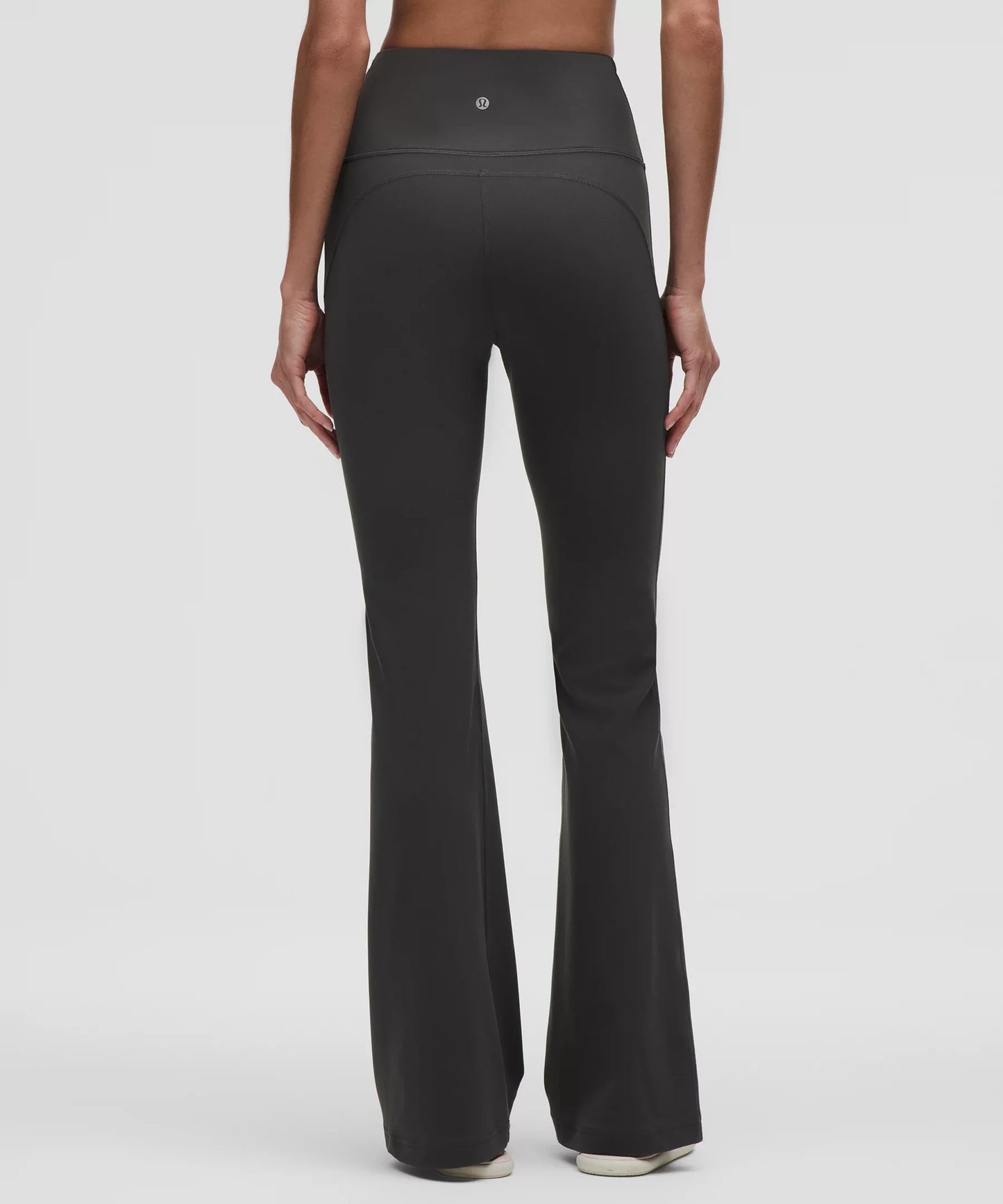 Pantalón de tiro alto