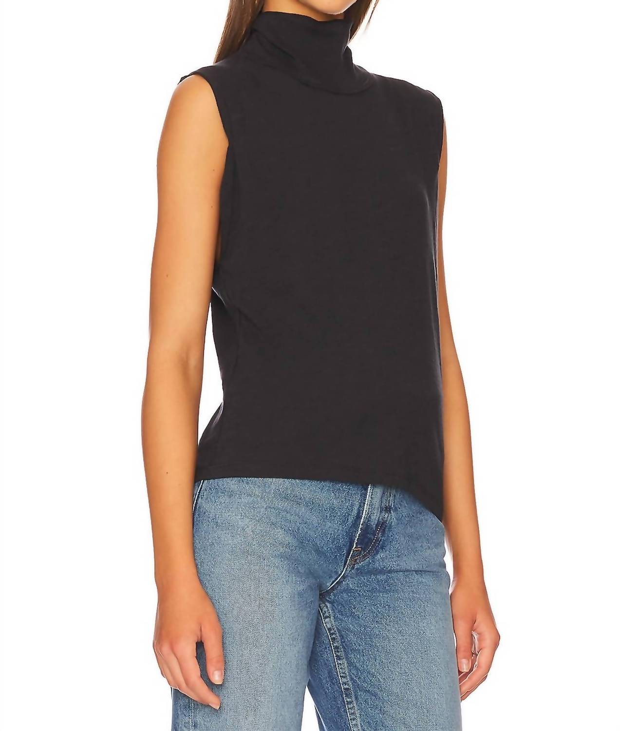 Camiseta sin mangas color negro