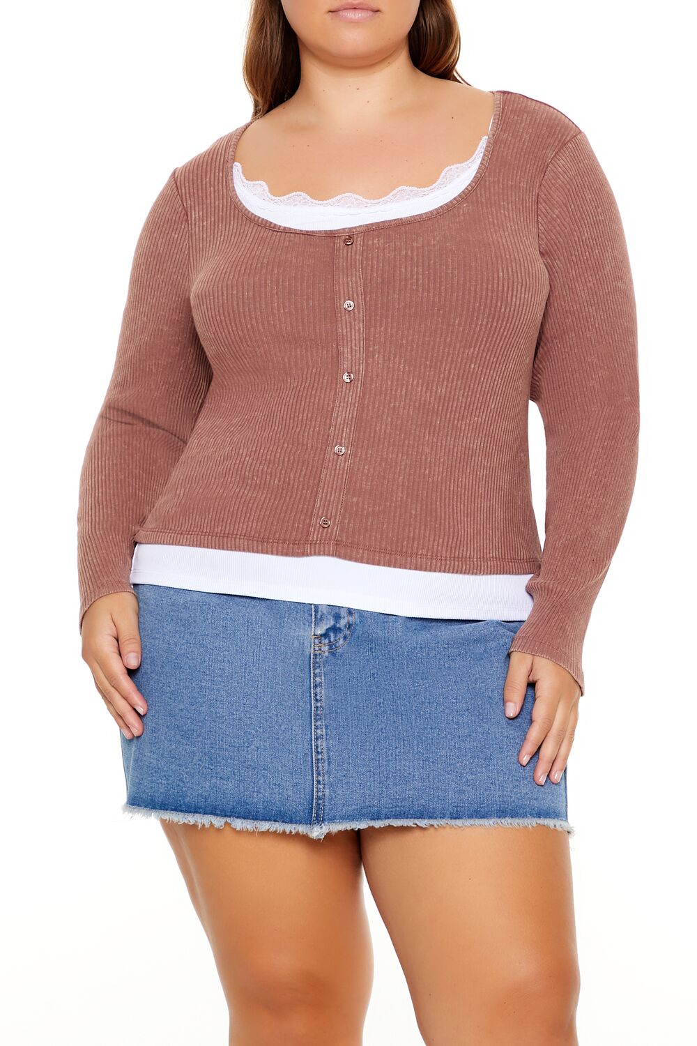 Camiseta con botones con tejido acanalado